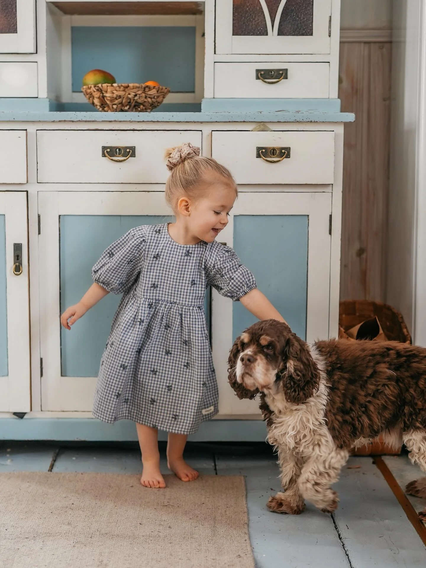 New work for Newbie

As spring slowly unfolds, creators across Europe are embracing the beauty of quiet days and soft, everyday moments with family.

Timeless pieces for moms and effortlessly comfy styles for little ones, designed to move gently with