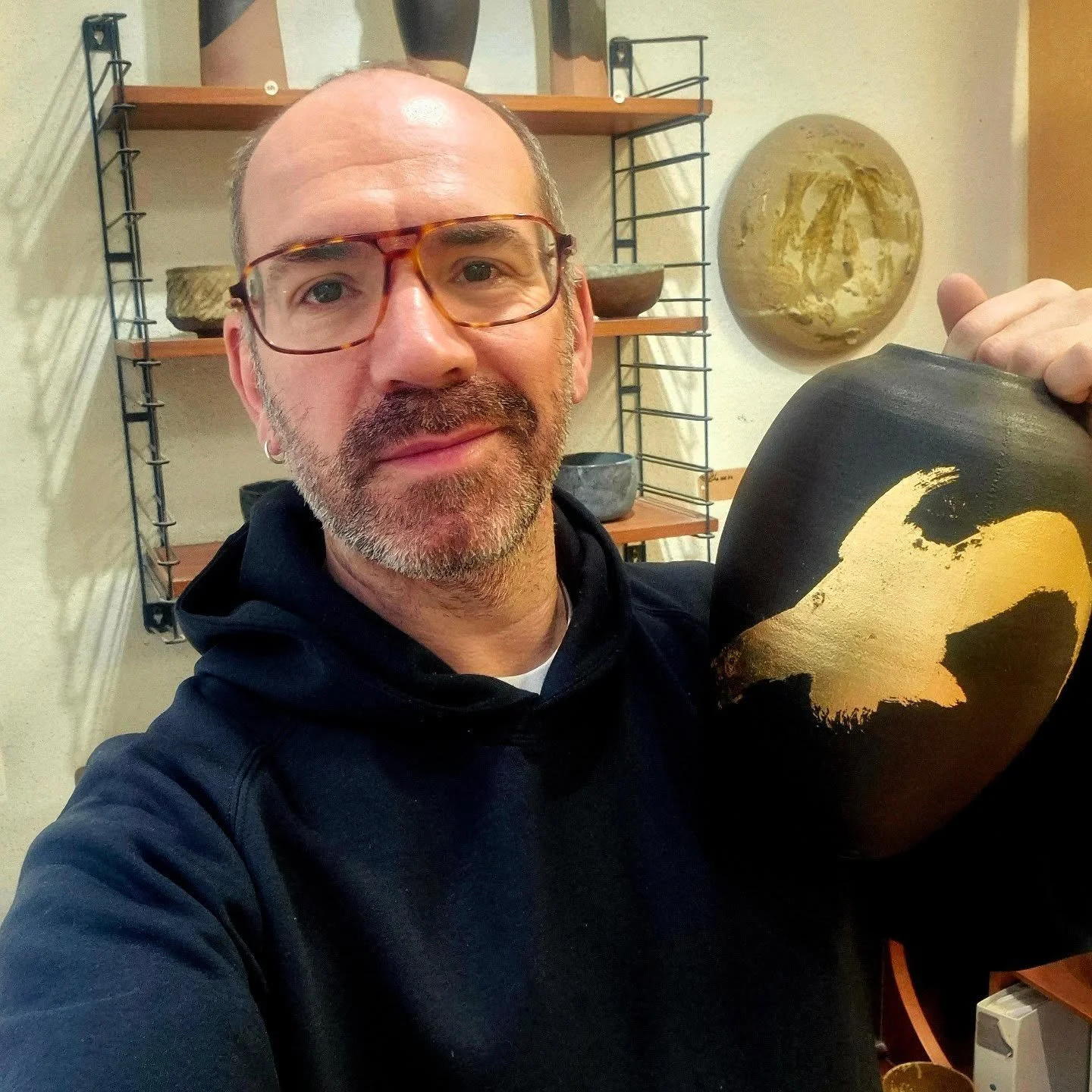 Bient&ocirc;t les f&ecirc;tes ! Avec de l'or bien s&ucirc;r!

Soon the holidays! With gold of course!

#craft #ceramic #christmas #art #gold