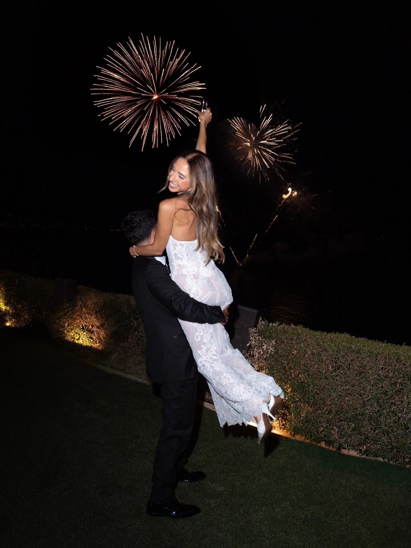 Reception magic for our beautiful bride Marlena @marlenapetrou ✨ 

Photo &amp; Film @anemotionweddings 
Planner @hai_events 
Makeup @katieannmakeupartist 
Hair @marioss_stm 
Flowers @stolismos_events 
Fireworks @nanos_fireworks 

#custombridal #brida