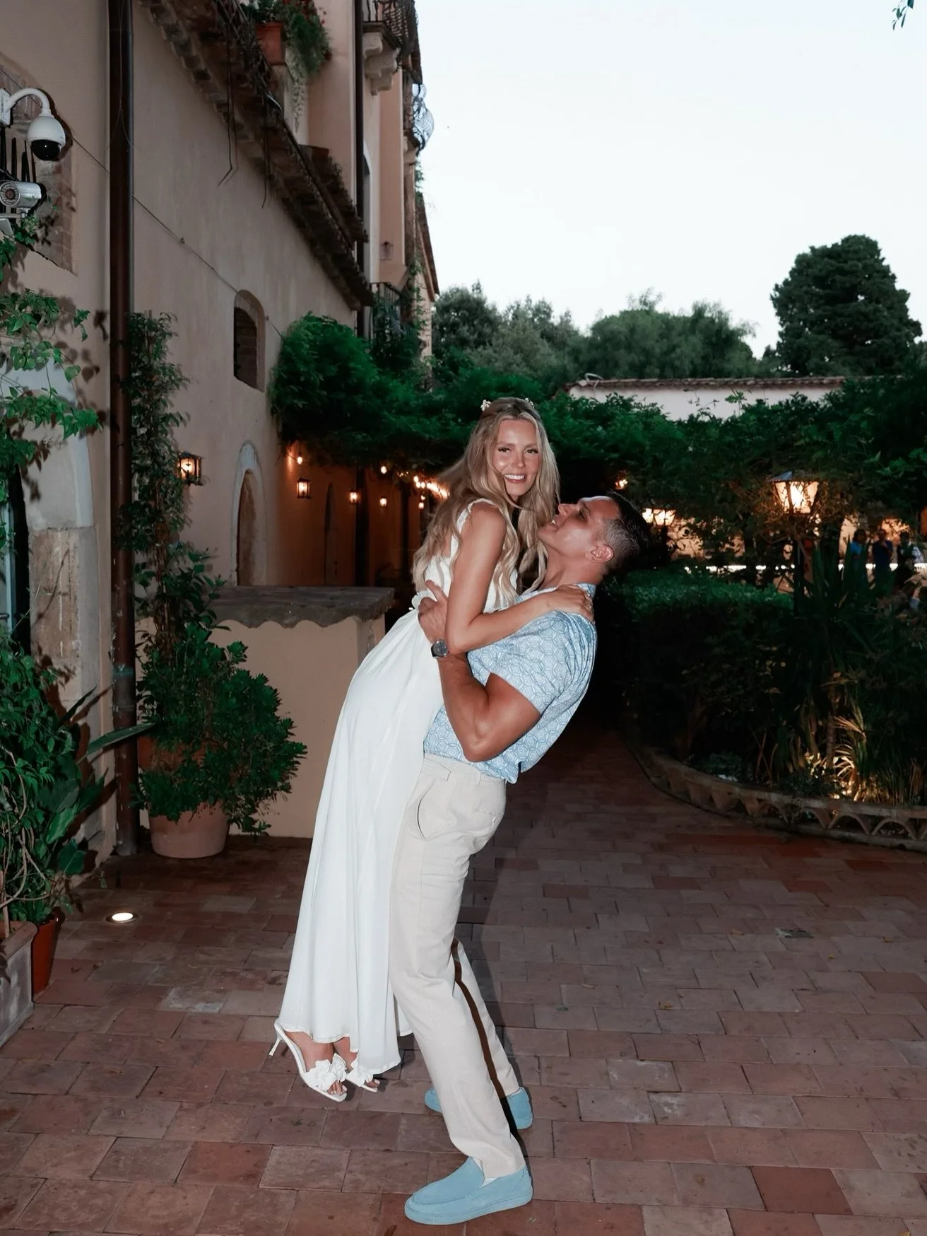 The night before a VOGUE wedding in Sicilia 🤍

Welcome party dress @gp.creatives 
Photo @aplphotography 
Planning @weddinginsicilytaormina 

#custombridal #bridalreimagined #italianwedding #destinationwedding #voguewedding