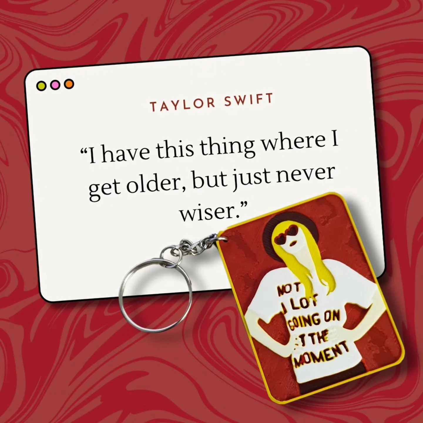 Um novo ano come&ccedil;ou, mas h&aacute; m&uacute;sicas que nunca saem da nossa playlist! ❤️ E para garantir que a Taylor Swift continua no teu Wrapped de 2025, que tal um porta-chaves personalizado? Este &eacute; s&oacute; uma ideia, mas se tiveres