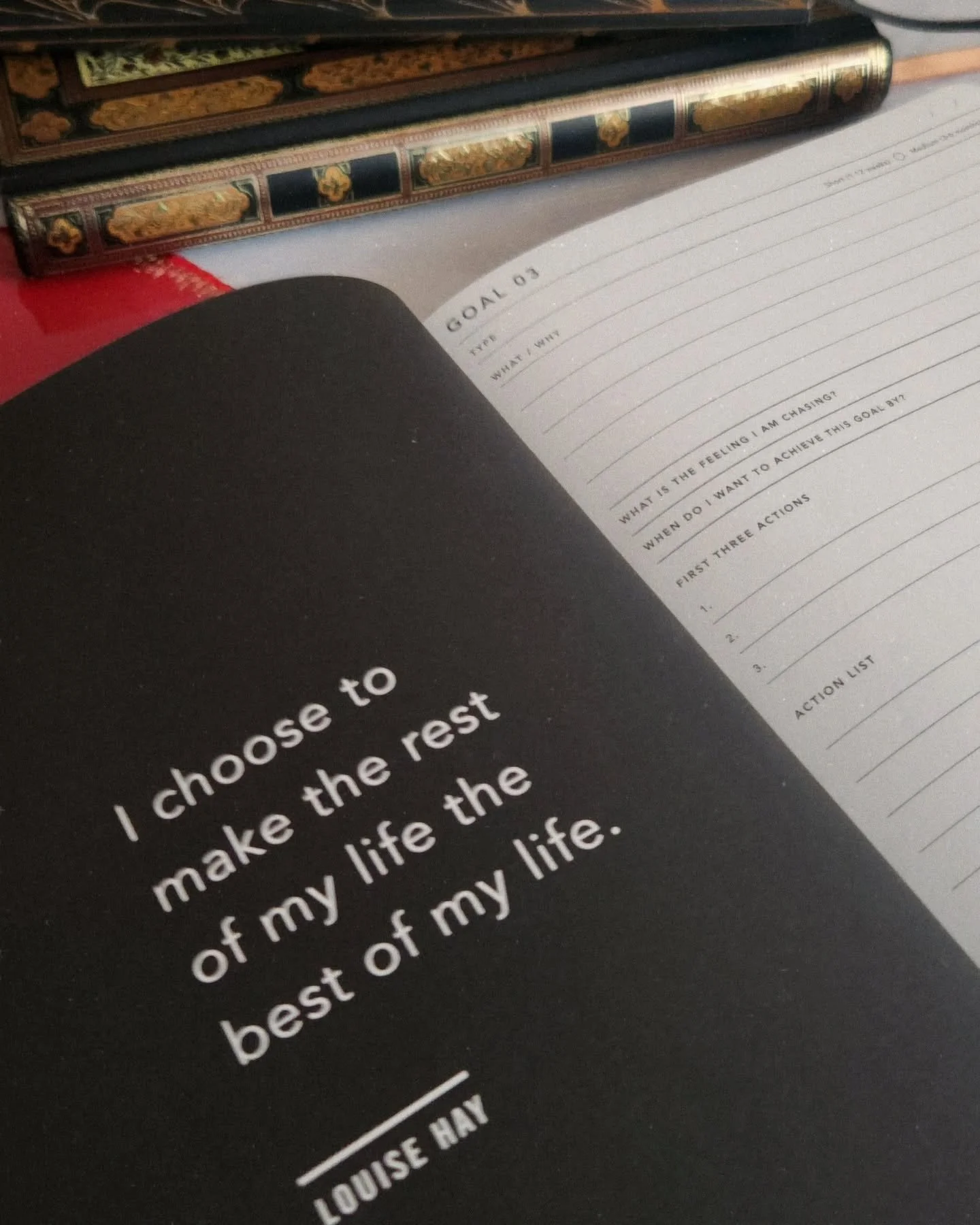 Those new #diary feels ✨

If you're like me, and love to write on paper,
You'd love a diary as much me! 

I love organising and planning as it creates structure for calm and creativity.

As we move into a new year,
have you started your goals and int