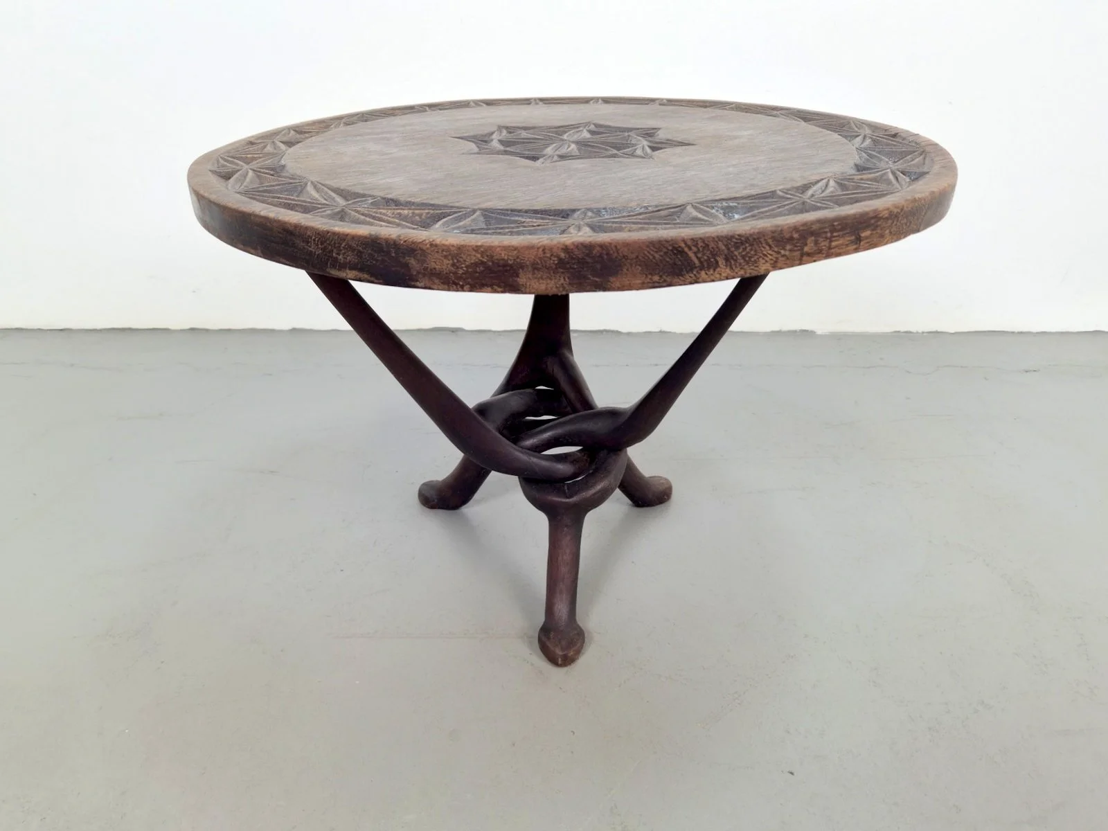 Vintage African Art handmade folding one-piece wooden table, 1960