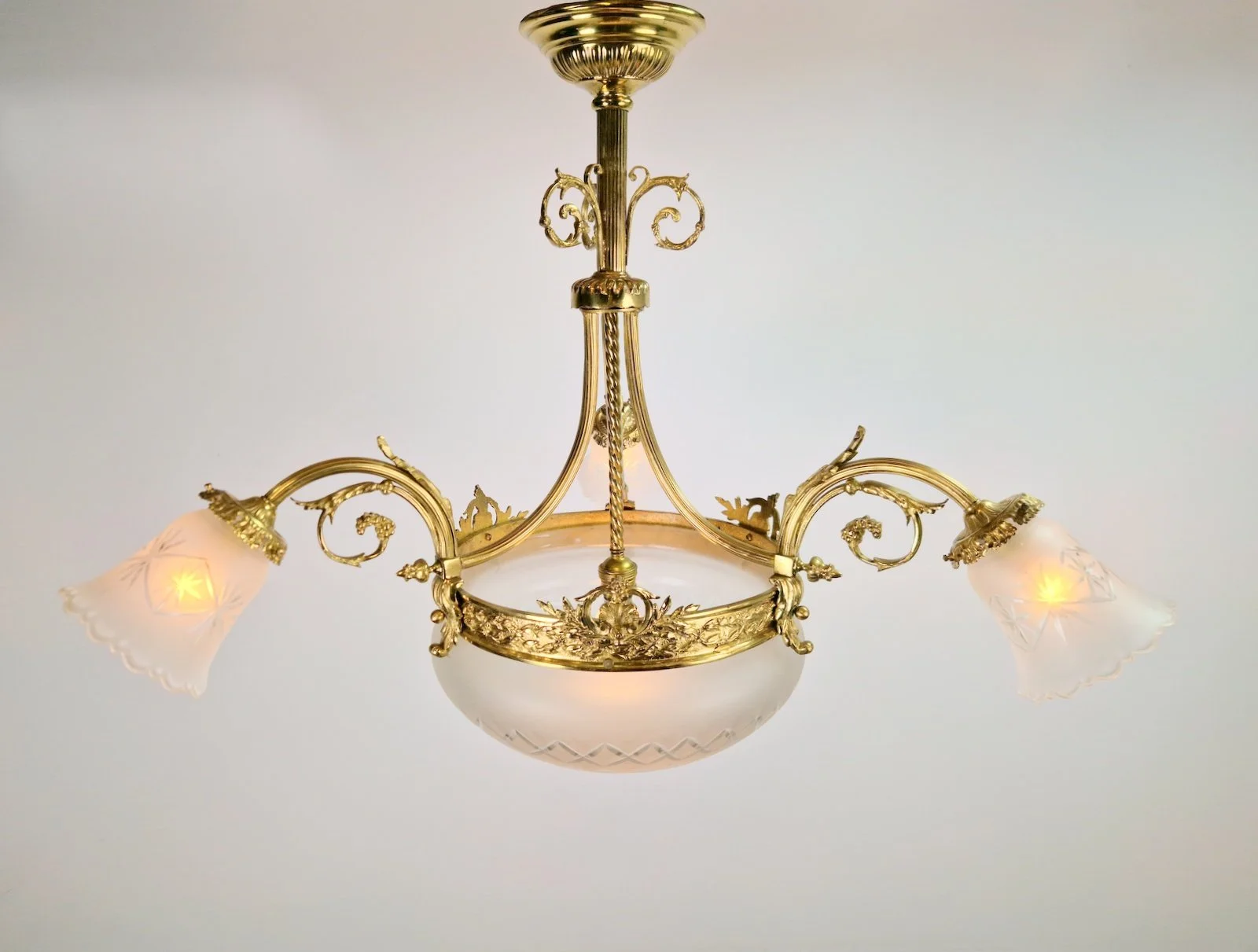 Art Deco Glass and Bronze Chandelier, France, 1930s