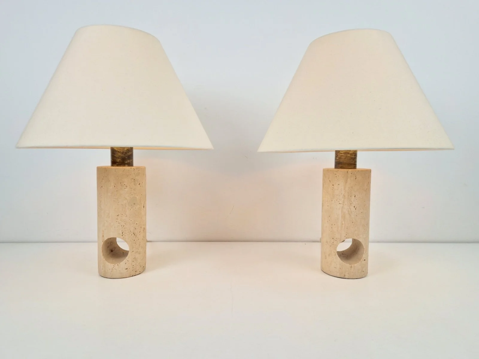 Vintage Travertine Brass Table Lamps by Fratelli Mannelli, Italy, 1970s, Set of 2