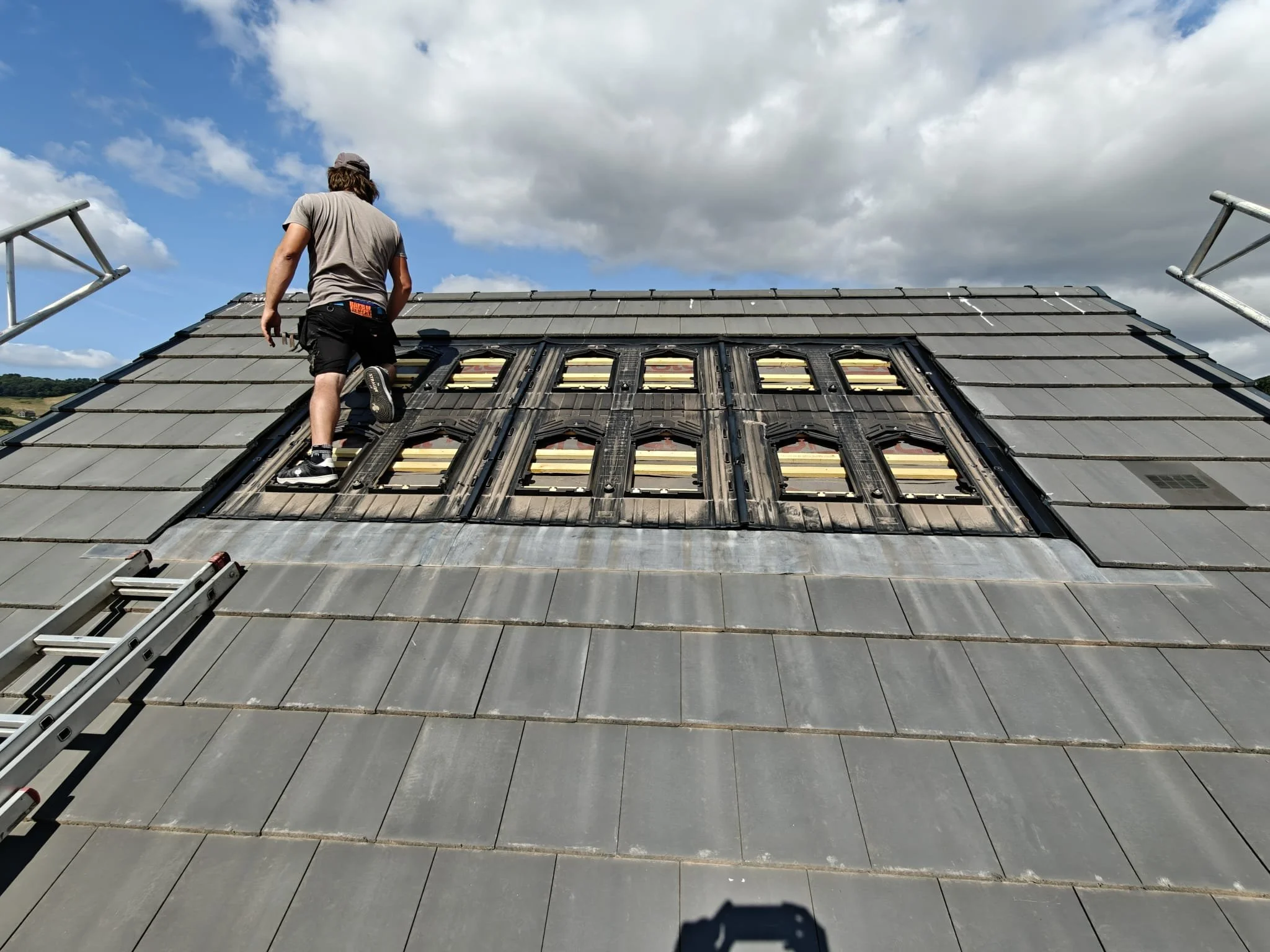 PHOTO-2026-01-07-12-00-49 6.jpg