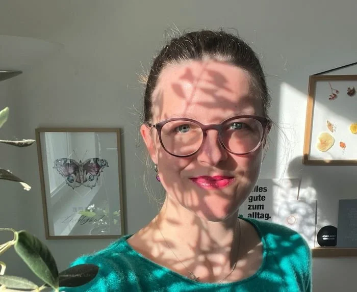 Kind oder Karriere: Hjördis Haaker im Interview. Karrieresprung in Kinderwunschzeit.