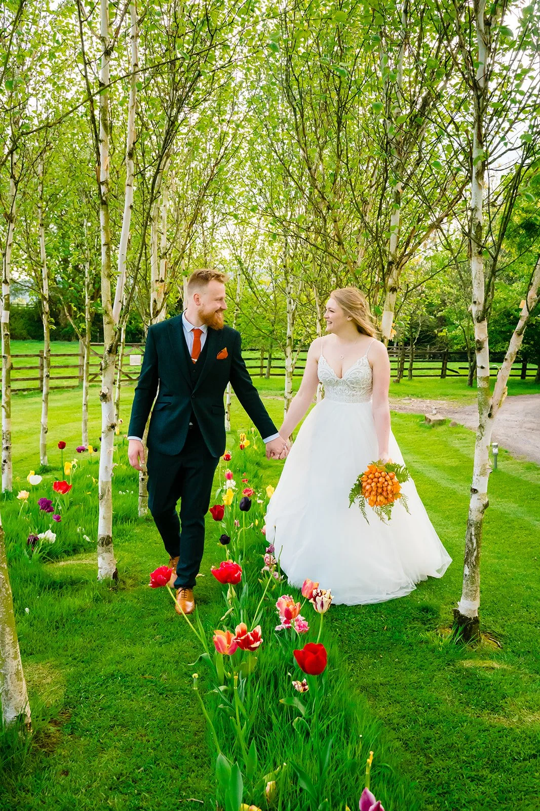 BRIERLEY GLYN THE OUT BARN CLITHEROE WEDDING160000210083_websize.jpg