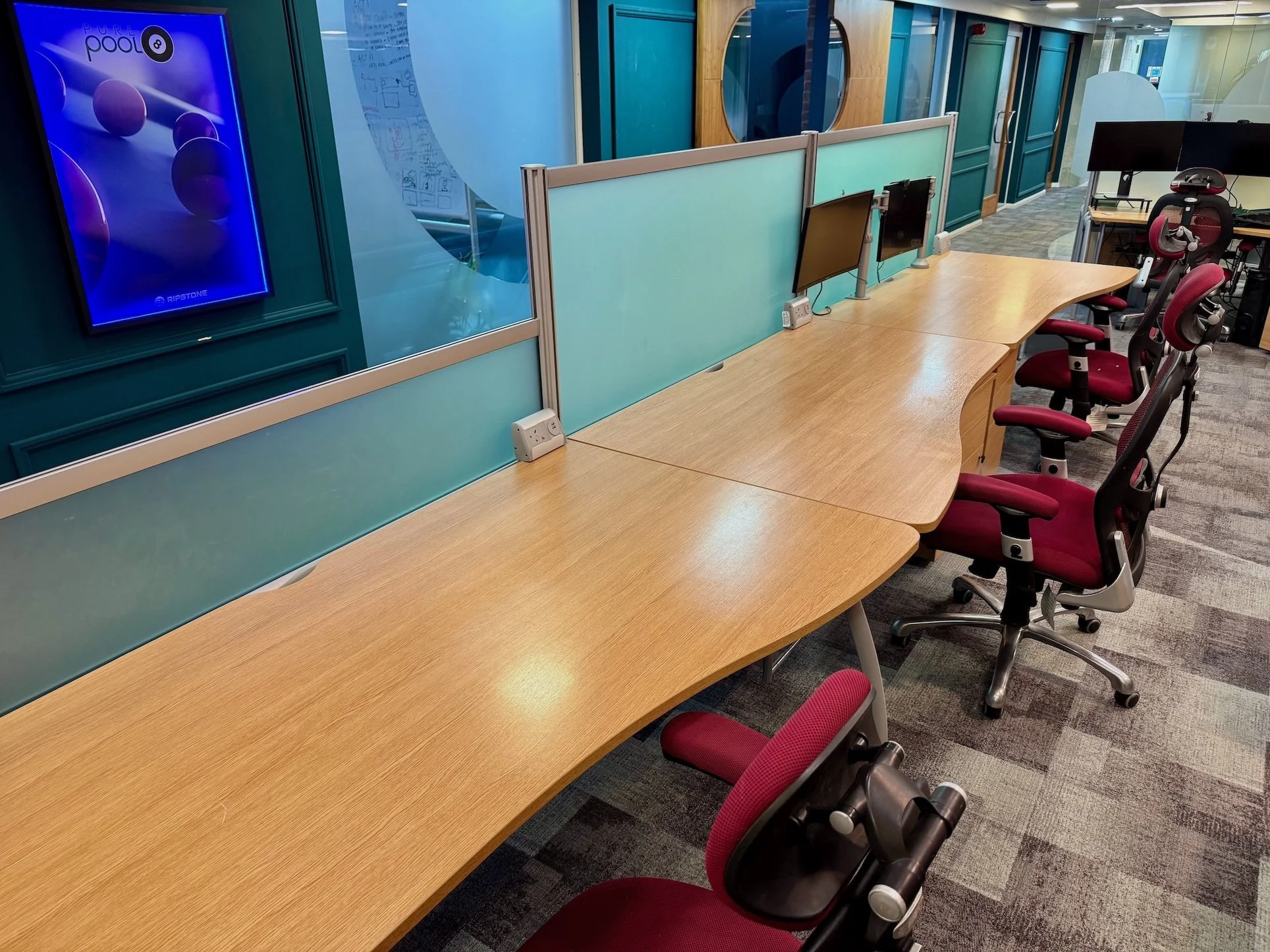 Hot Desks