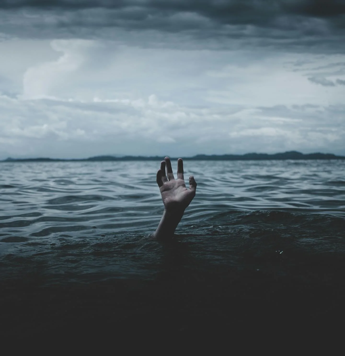 🌑 New Moon in Gemini &ndash; May 26/27
A portal of clarity, communication &amp; inner reset.

This lunation brings Gemini&rsquo;s signature energy of thought, words, curiosity, and duality&mdash;but it&rsquo;s not all lightness and intellect.

You m