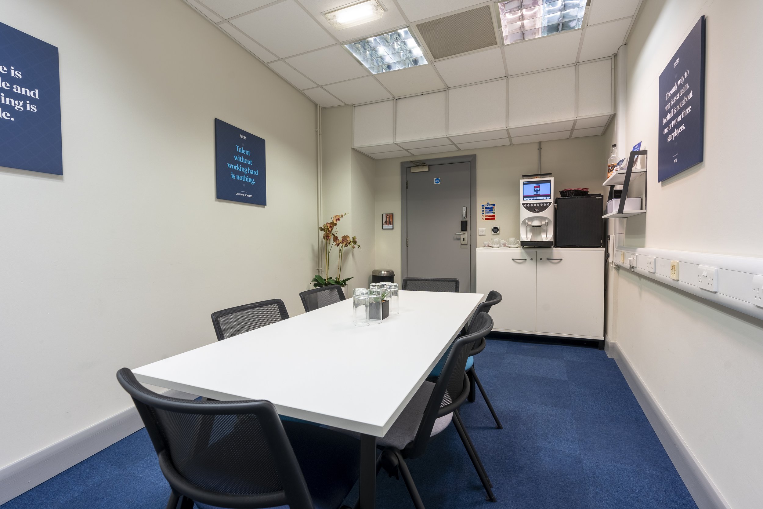 BLT_Thinking Space Meeting Room_ (5 of 6).jpg
