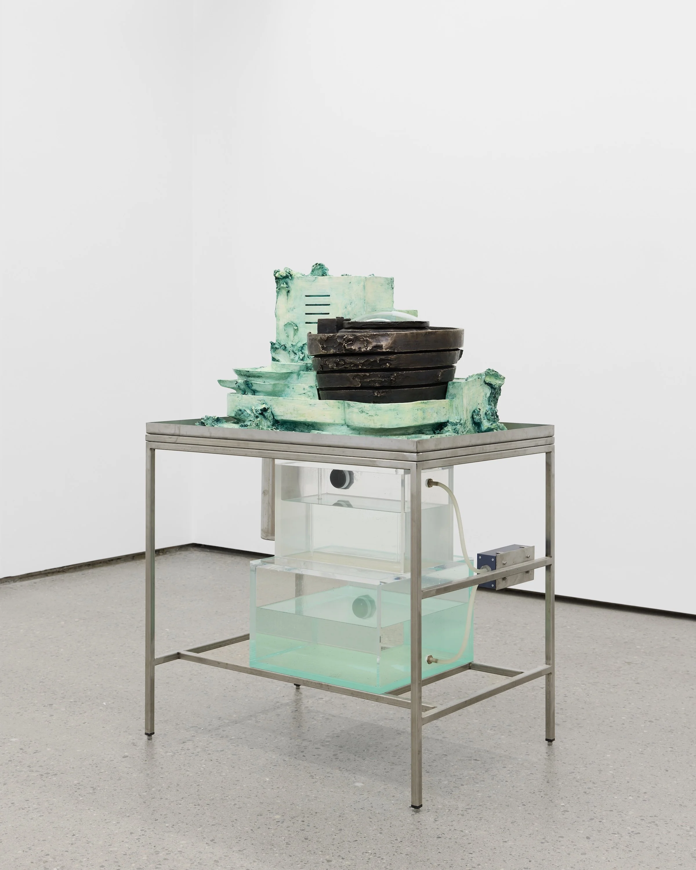 Anders Holen
Unabbreviated Circuit of Agency (Logos), 2025
Bronze, glass, polymer plaster, stainless steel, rubber tubes, water, plexiglass, various computer parts
110 x 65 x 135 cm