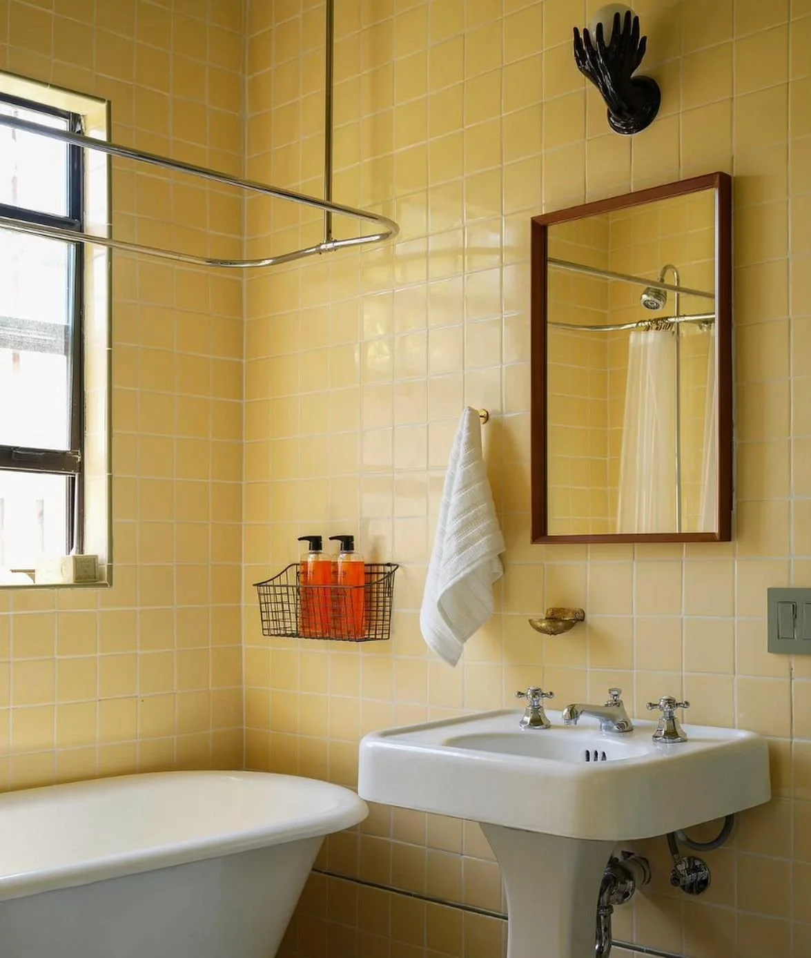 Sketching out ideas for our family bathroom, each day brings new inspiration and a fresh approach to the design. Retro deco vibes seem to be leading the way&mdash;from layout to tiles, this is already my fourth sketch! 

Who else loves the retro deco