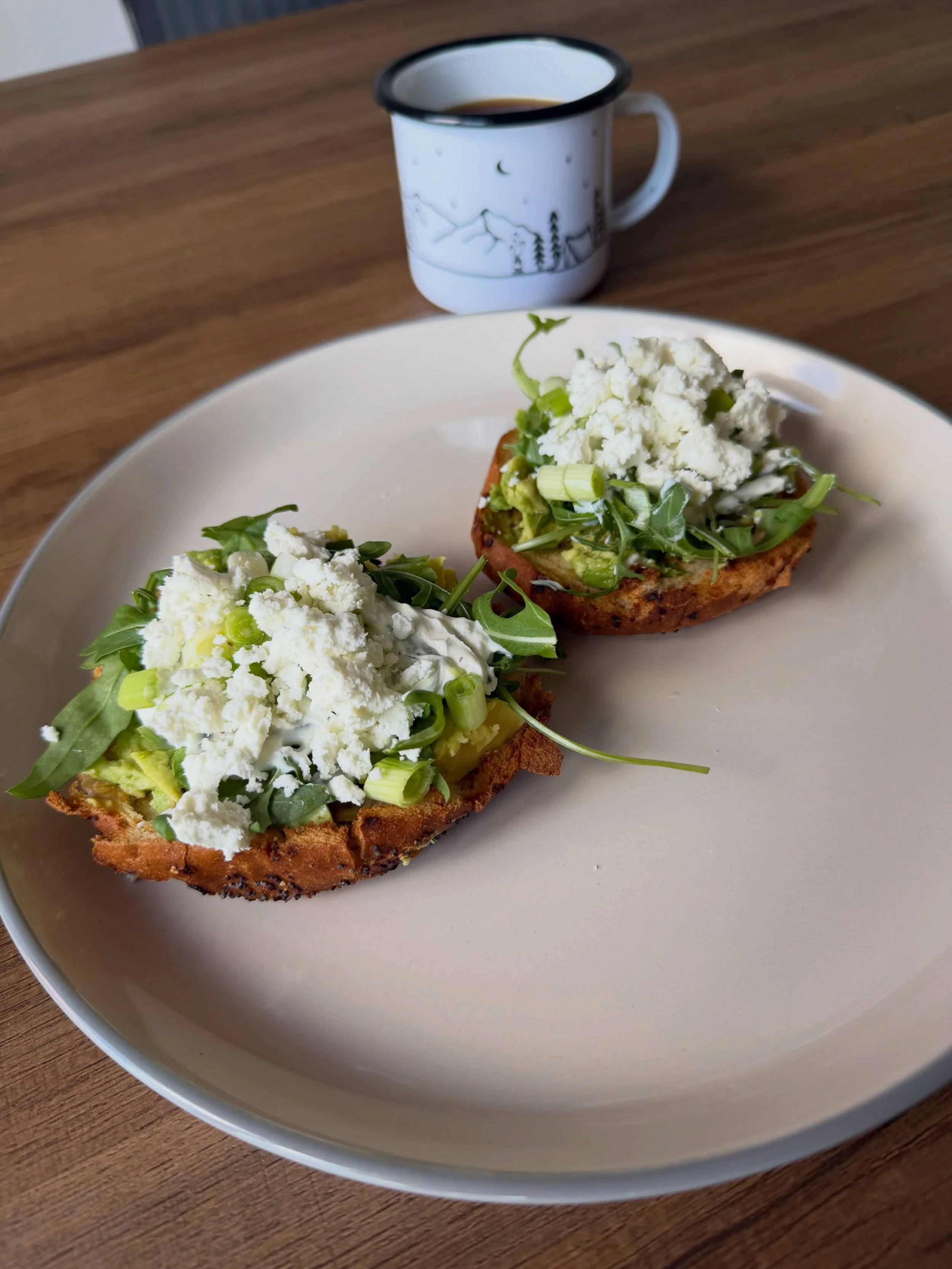 Who said gluten-free breakfast is always boring? 

Love adding lots of toppings to my toast or bagel. What are your favorite toppings?

#glutenfreebagel #celiac #celiacawareness #celiacdisease #glutenfreefood