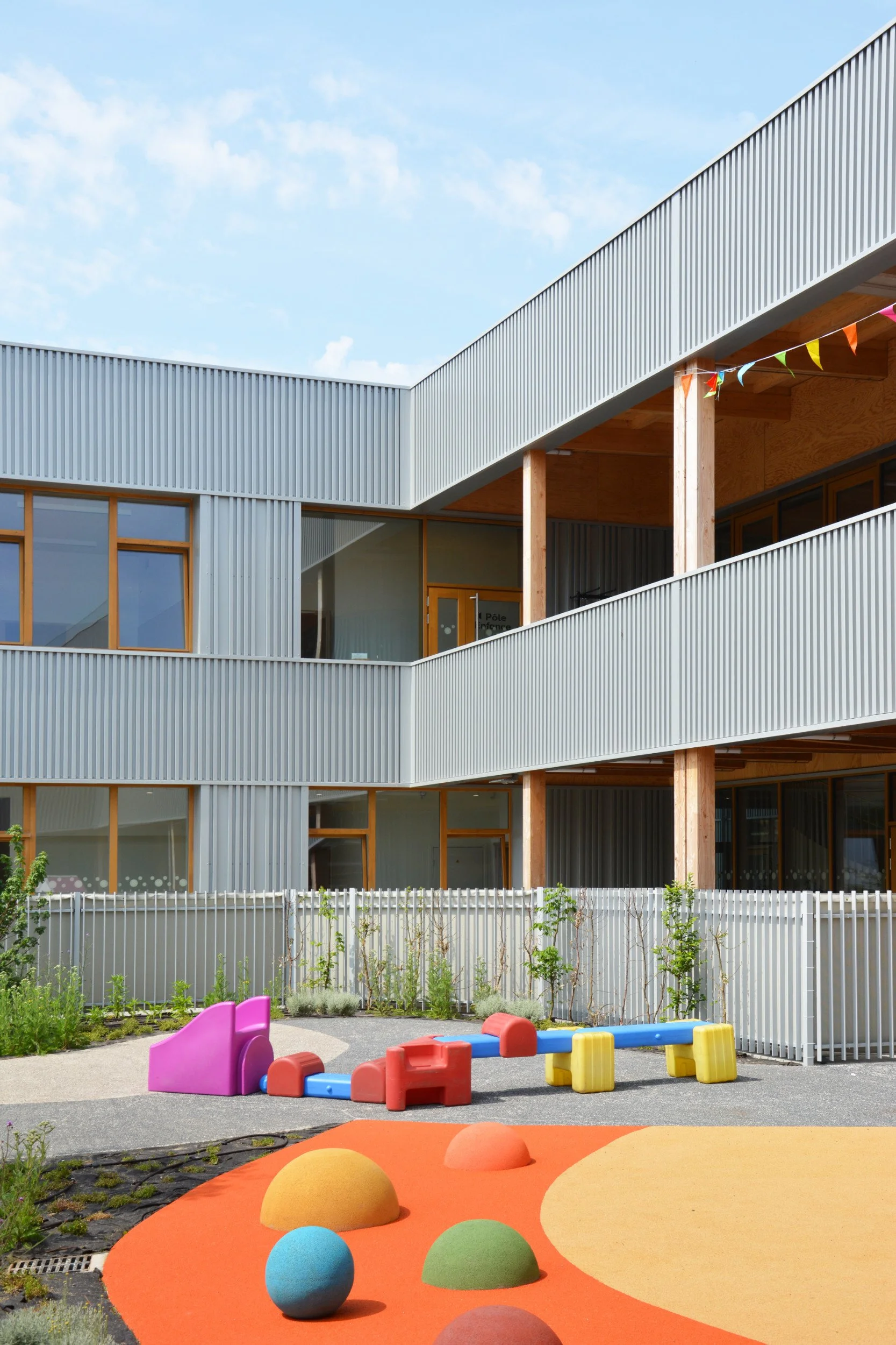 Inauguration du Centre Social Espace Fort à Calais, sous le soleil !