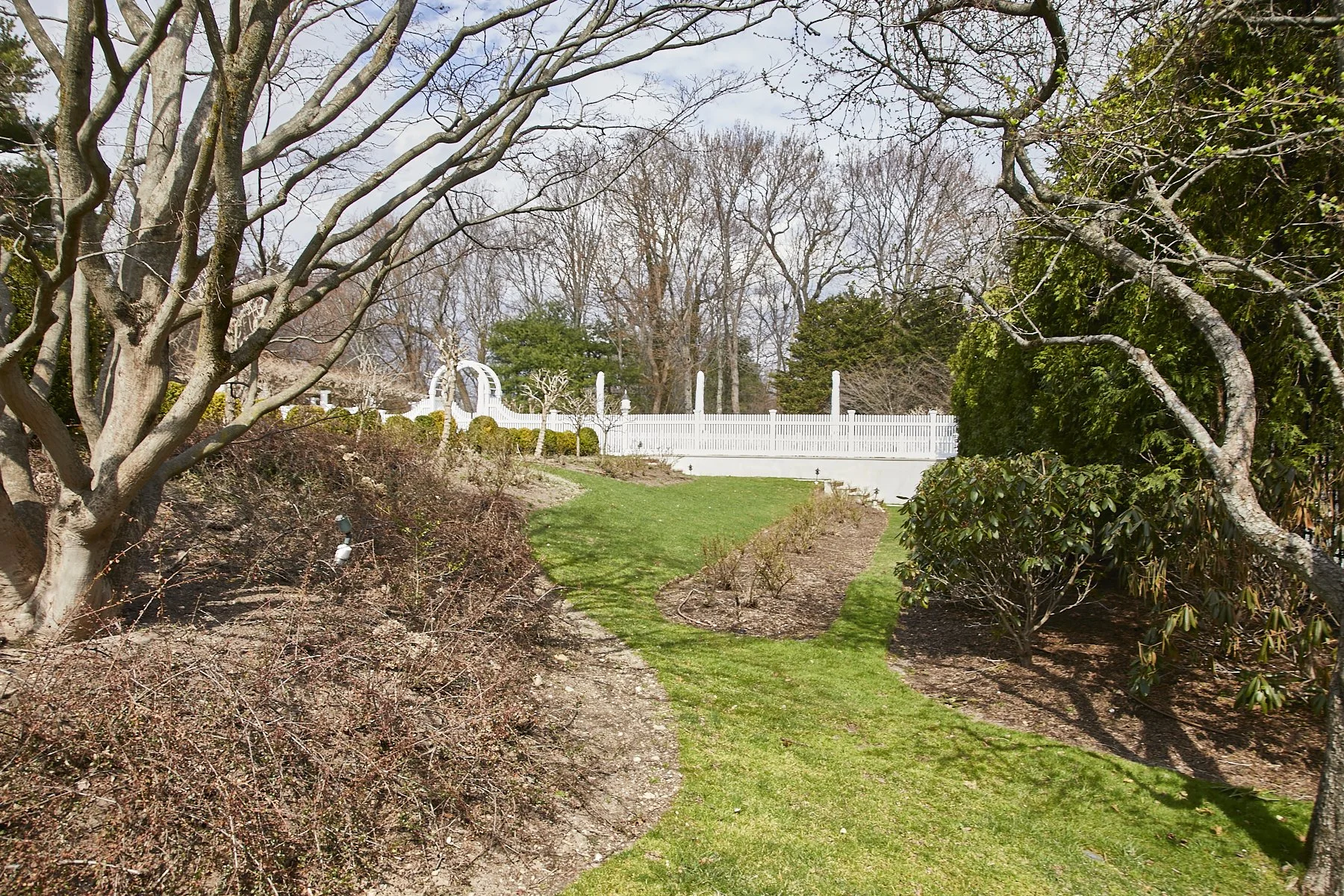 1985-4 Cedar Swamp , GLEN HEAD_208.jpg