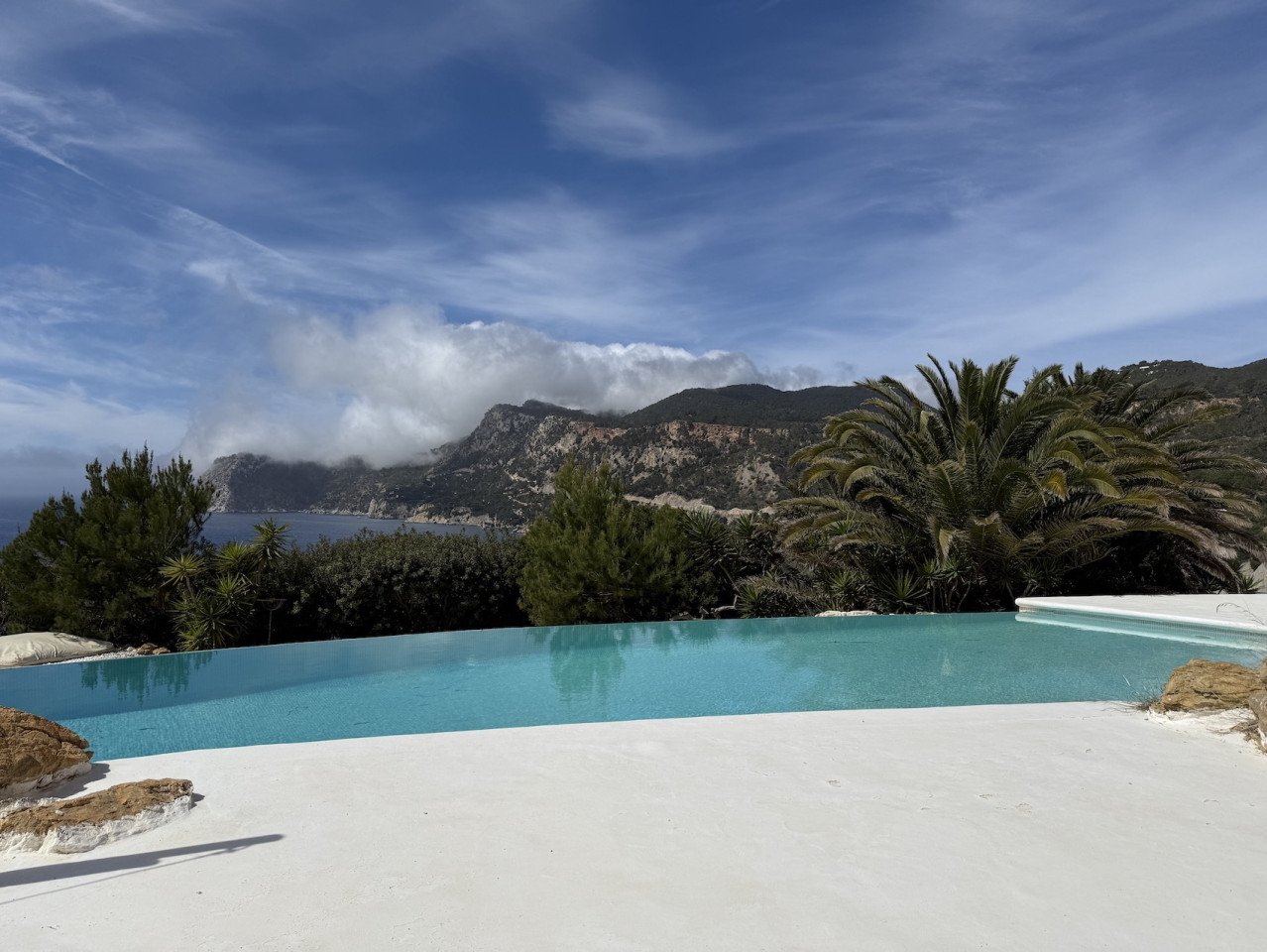 lovely-productions-ibiza-locations-locations-white-villa-es-cubells-seaview4.JPG