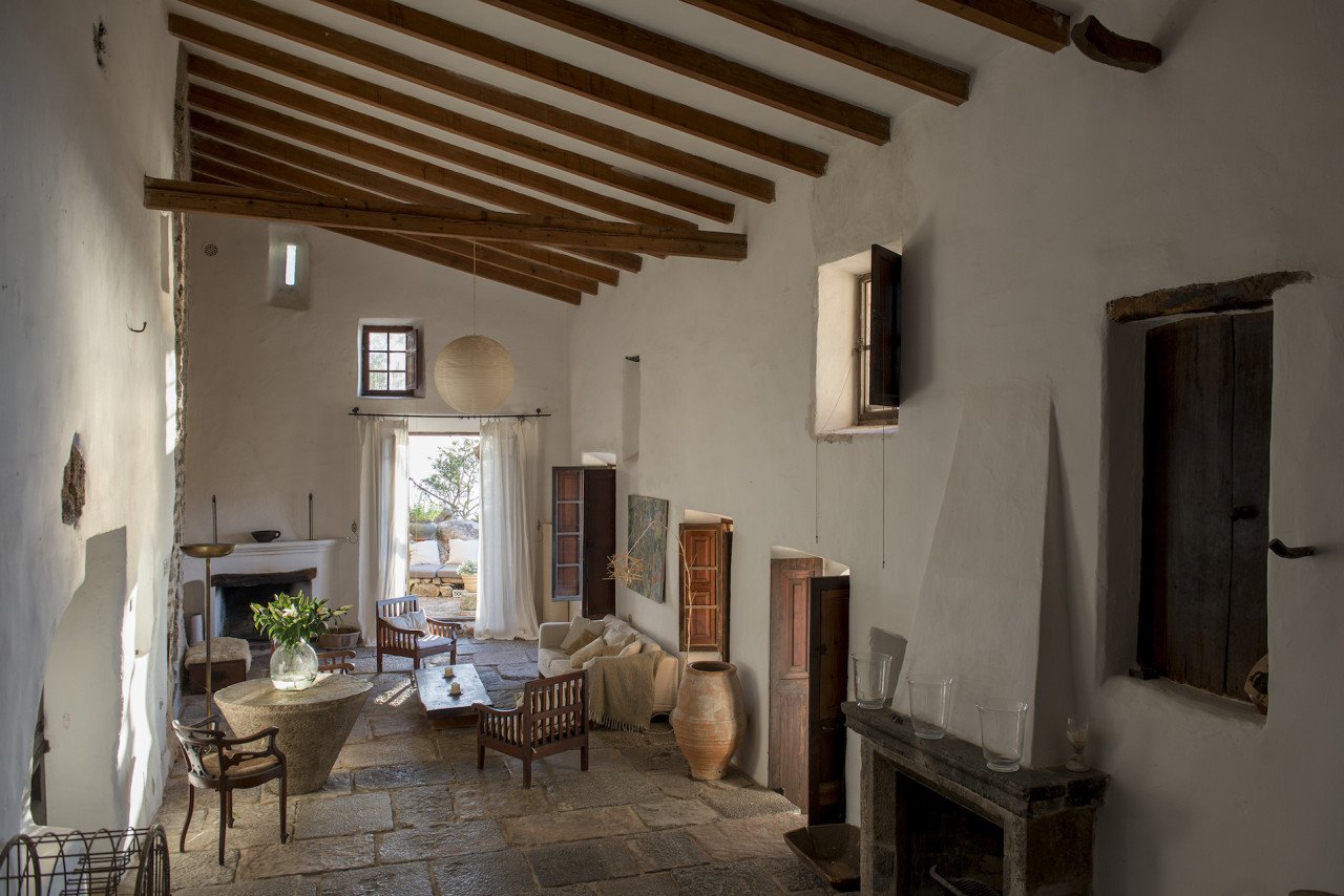 lovely-locations-mallorca-rental-finca-shoot-pool16 (1).jpg
