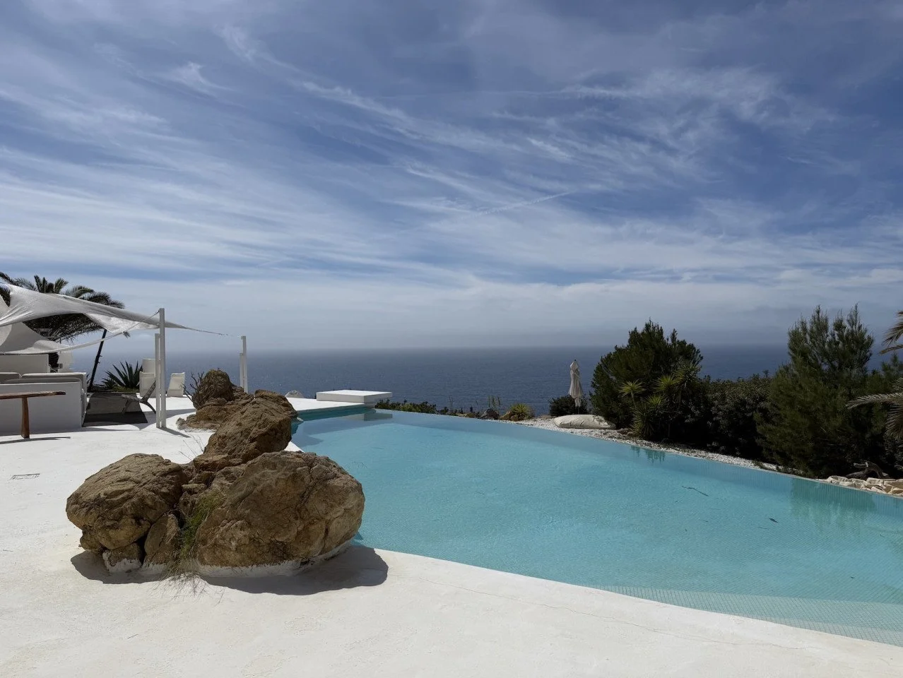 lovely-productions-ibiza-locations-locations-white-villa-es-cubells-seaview1.JPG