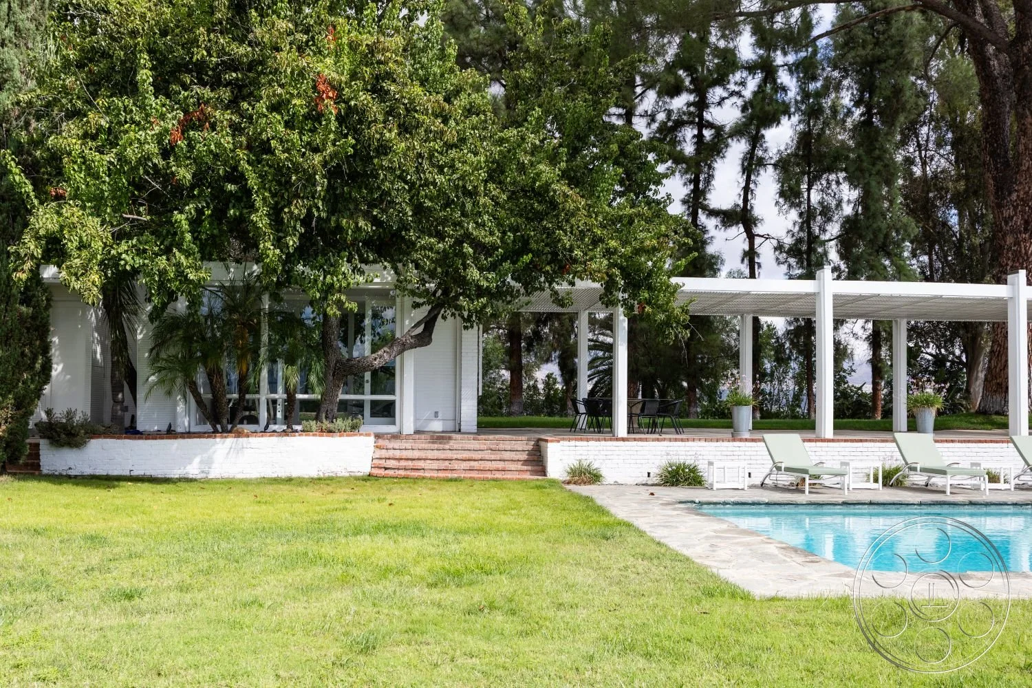 sinatra-house-21.jpg