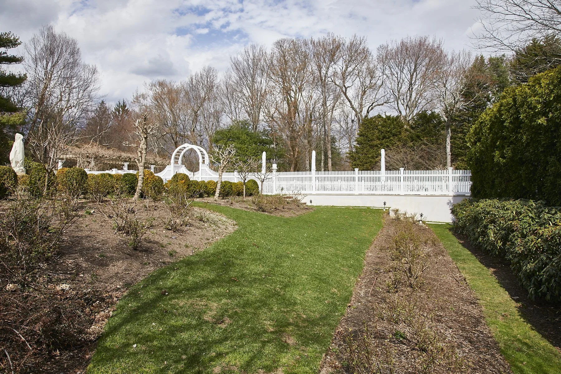 1985-4 Cedar Swamp , GLEN HEAD_209.jpg