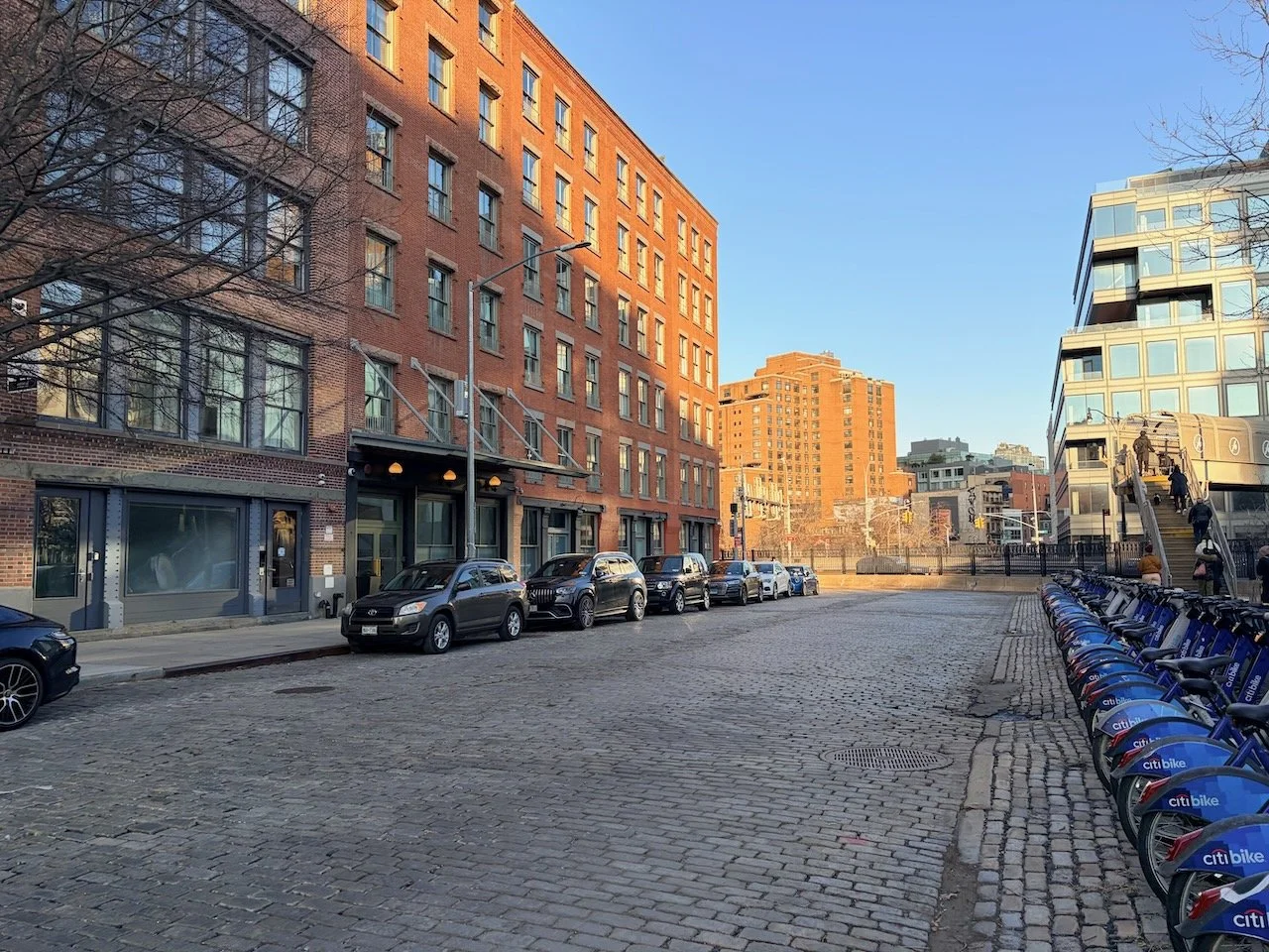 LAIGHT ST BTWN HUDSON & VARICK