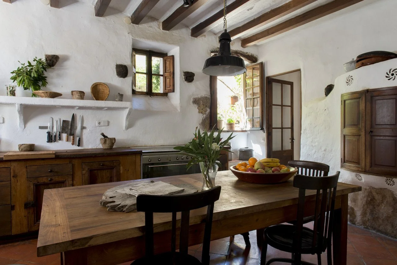 lovely-locations-mallorca-rental-finca-shoot-pool3 (1).jpg