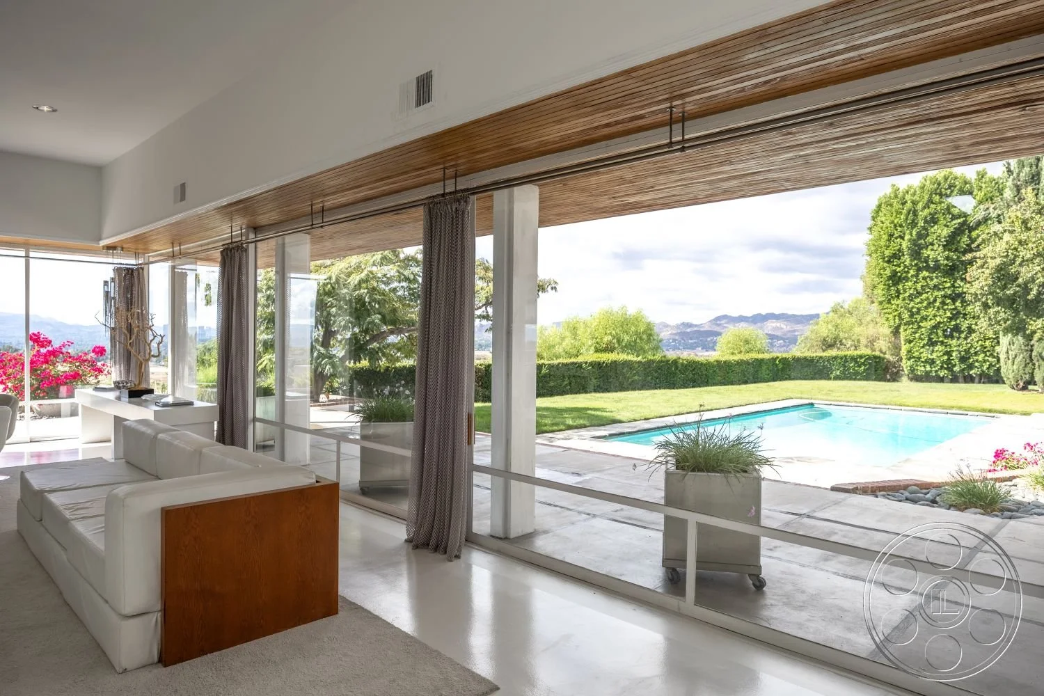 sinatra-house-33.jpg