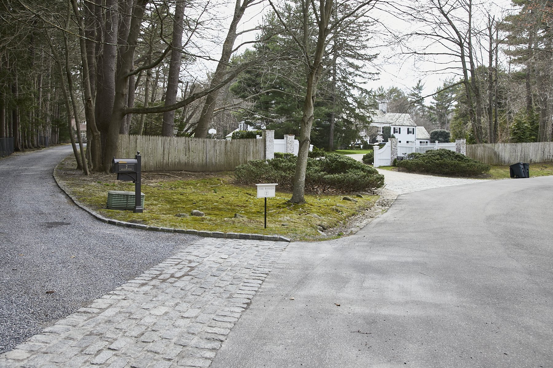 3 MEADOW SPRING LANE - GLEN COVE_198.jpg