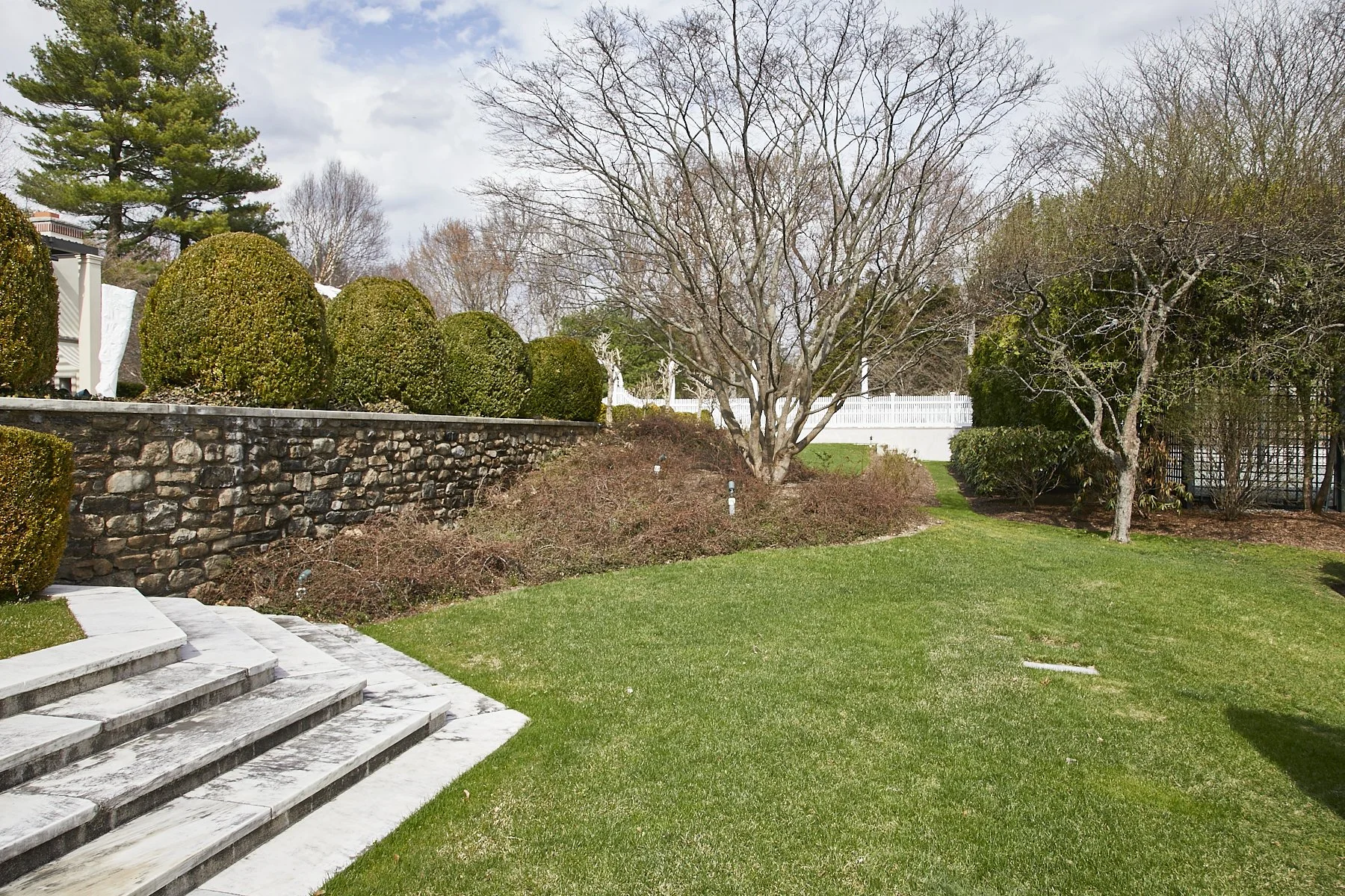 1985-4 Cedar Swamp , GLEN HEAD_200.jpg