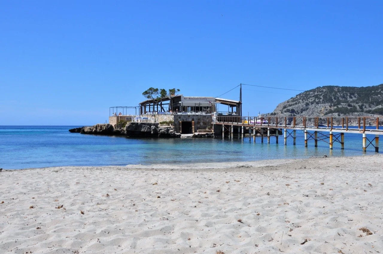 lovely-productions-locations-rental-film-shoot-mallorca-villa-luxury1.jpg