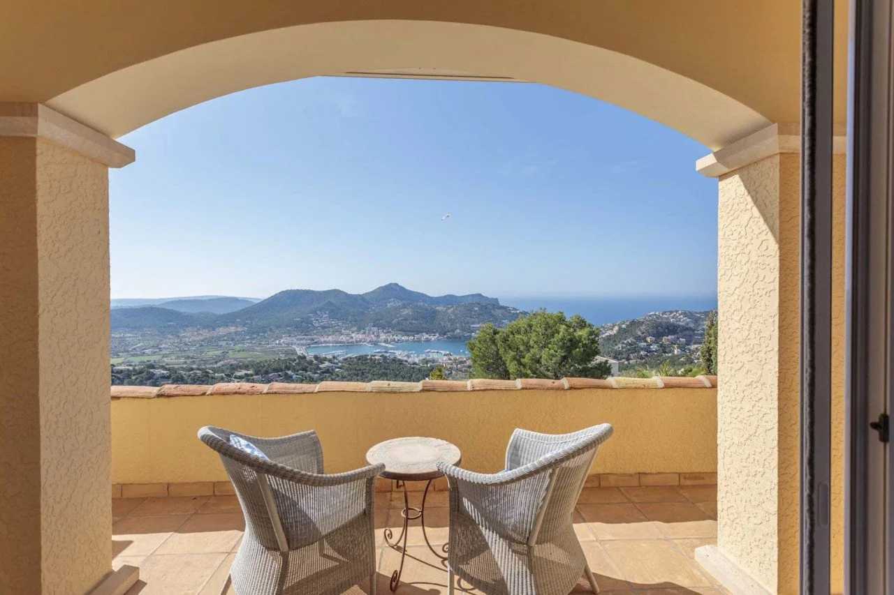 lovely-productions-locations-rental-film-shoot-mallorca-villa-luxury22.jpg