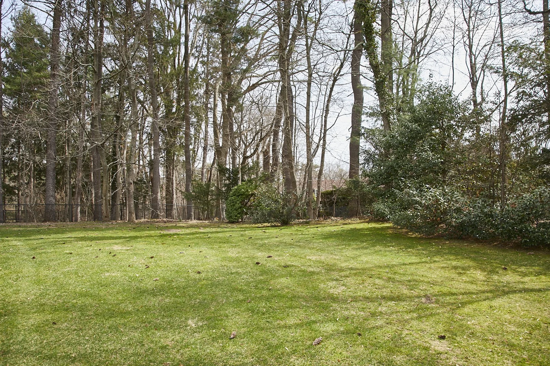 3 MEADOW SPRING LANE - GLEN COVE_77.jpg