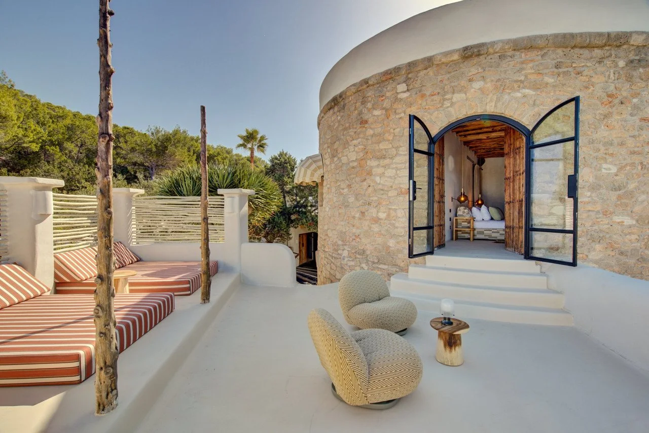 lovely-ibiza-location-ibiza-villa-deli-xarraca182.jpg