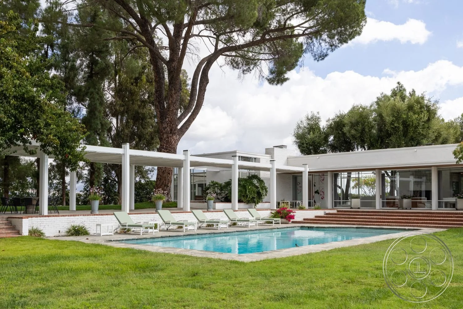 sinatra-house-20.jpg
