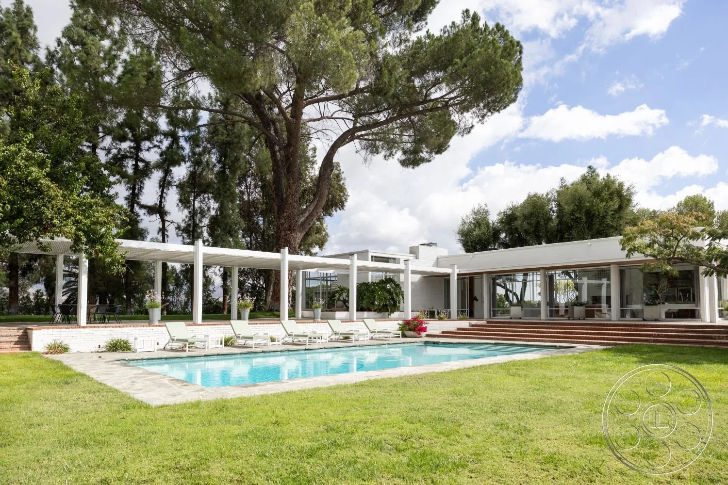 sinatra-house-22.jpg