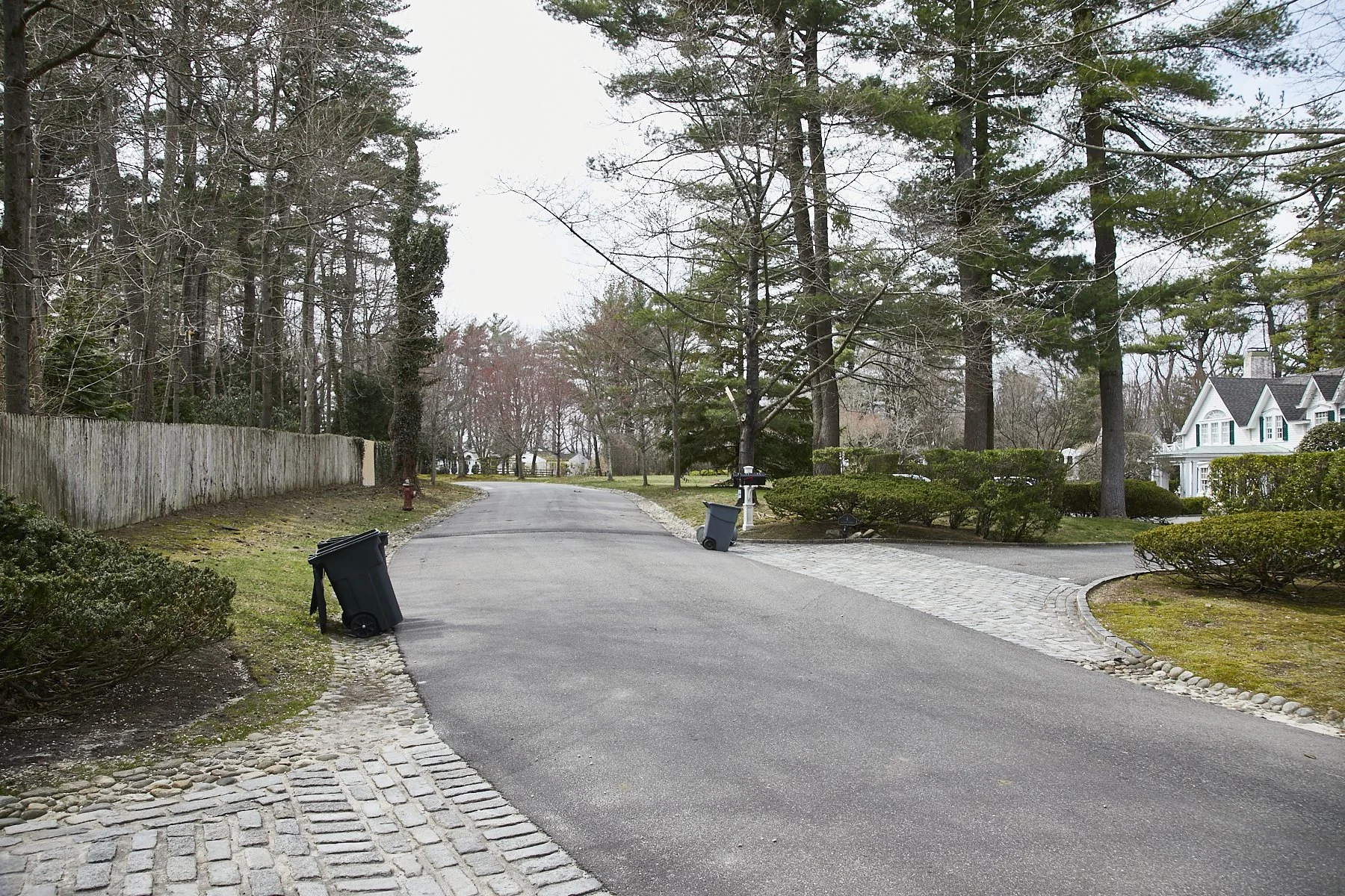 3 MEADOW SPRING LANE - GLEN COVE_193.jpg