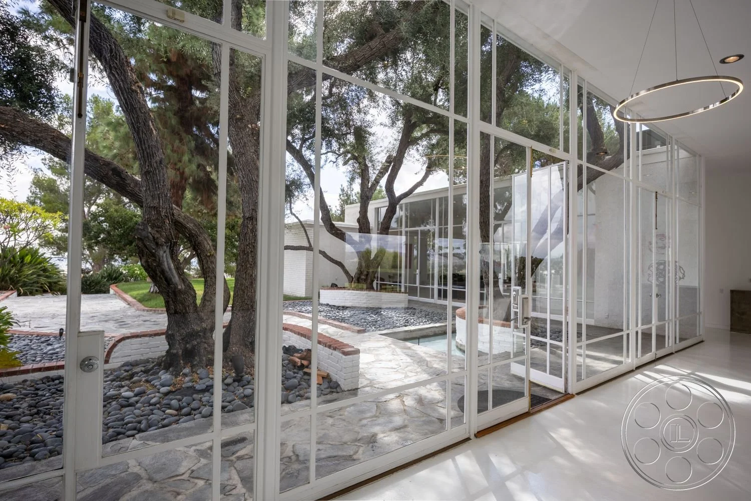 sinatra-house-52.jpg