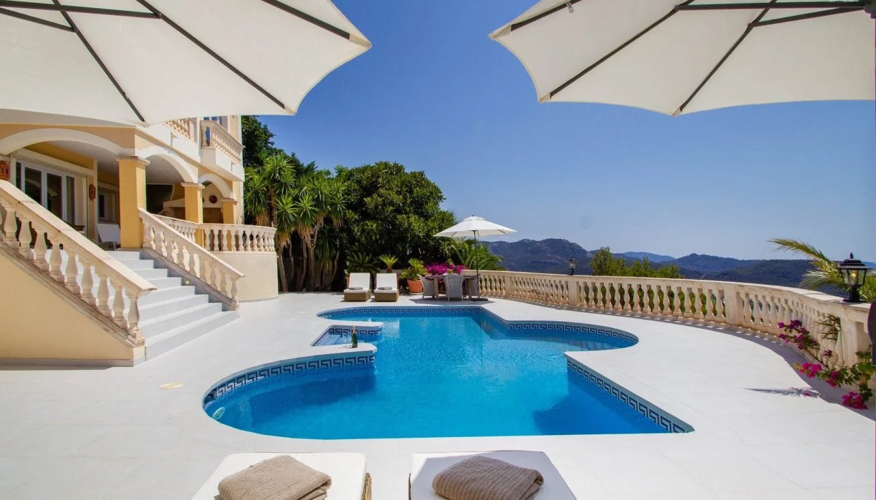 lovely-productions-locations-rental-film-shoot-mallorca-villa-luxury27.jpg