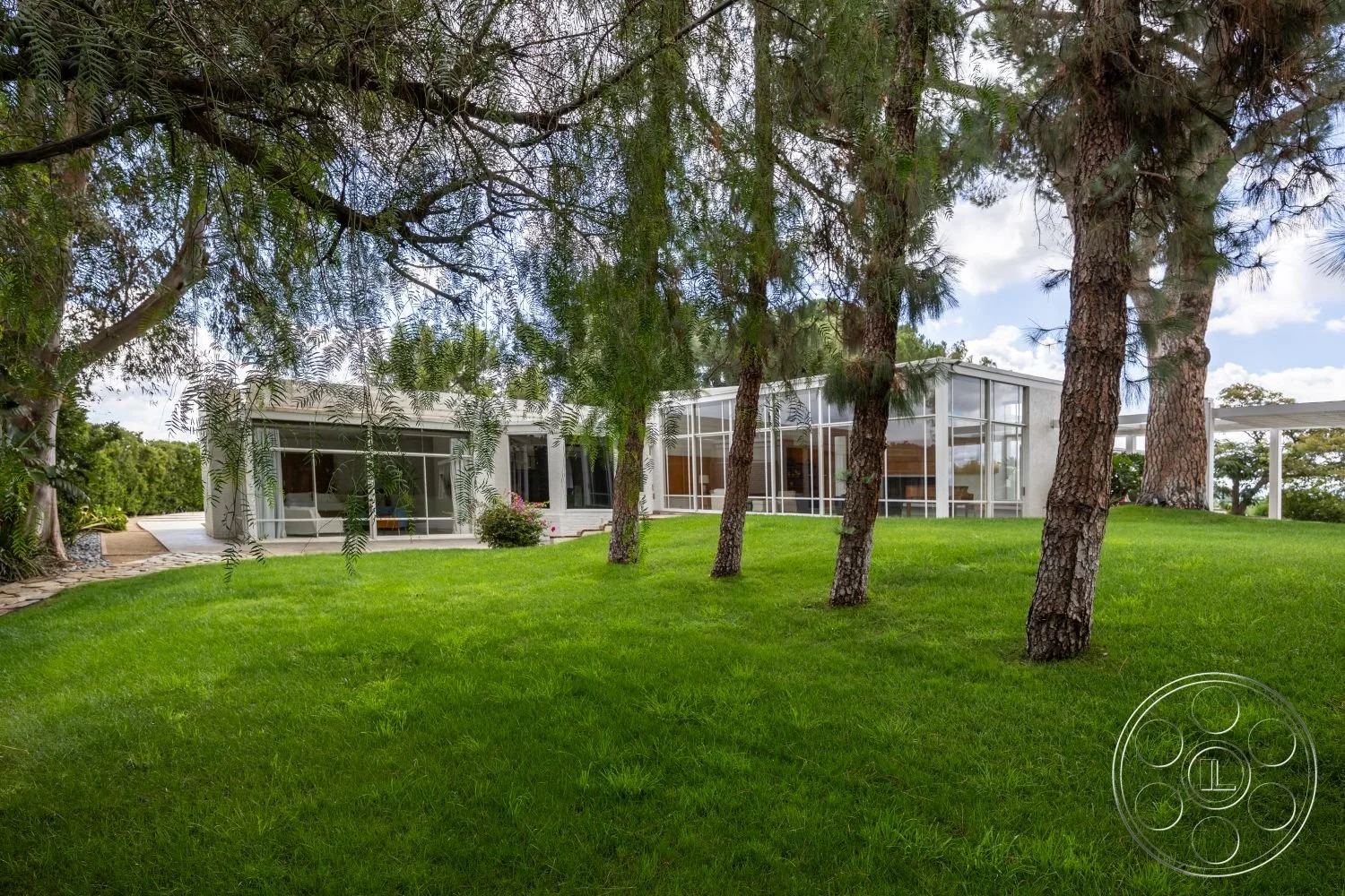 sinatra-house-12.jpg