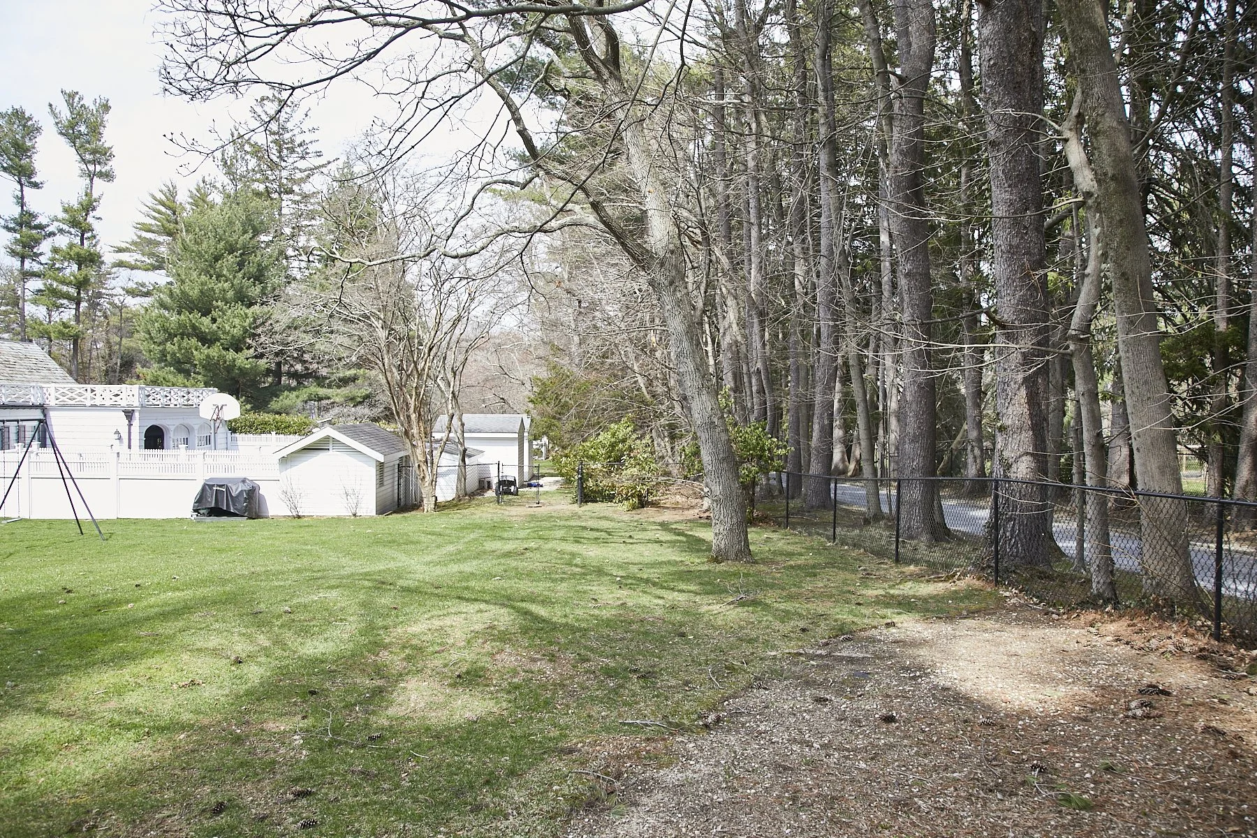 3 MEADOW SPRING LANE - GLEN COVE_80.jpg