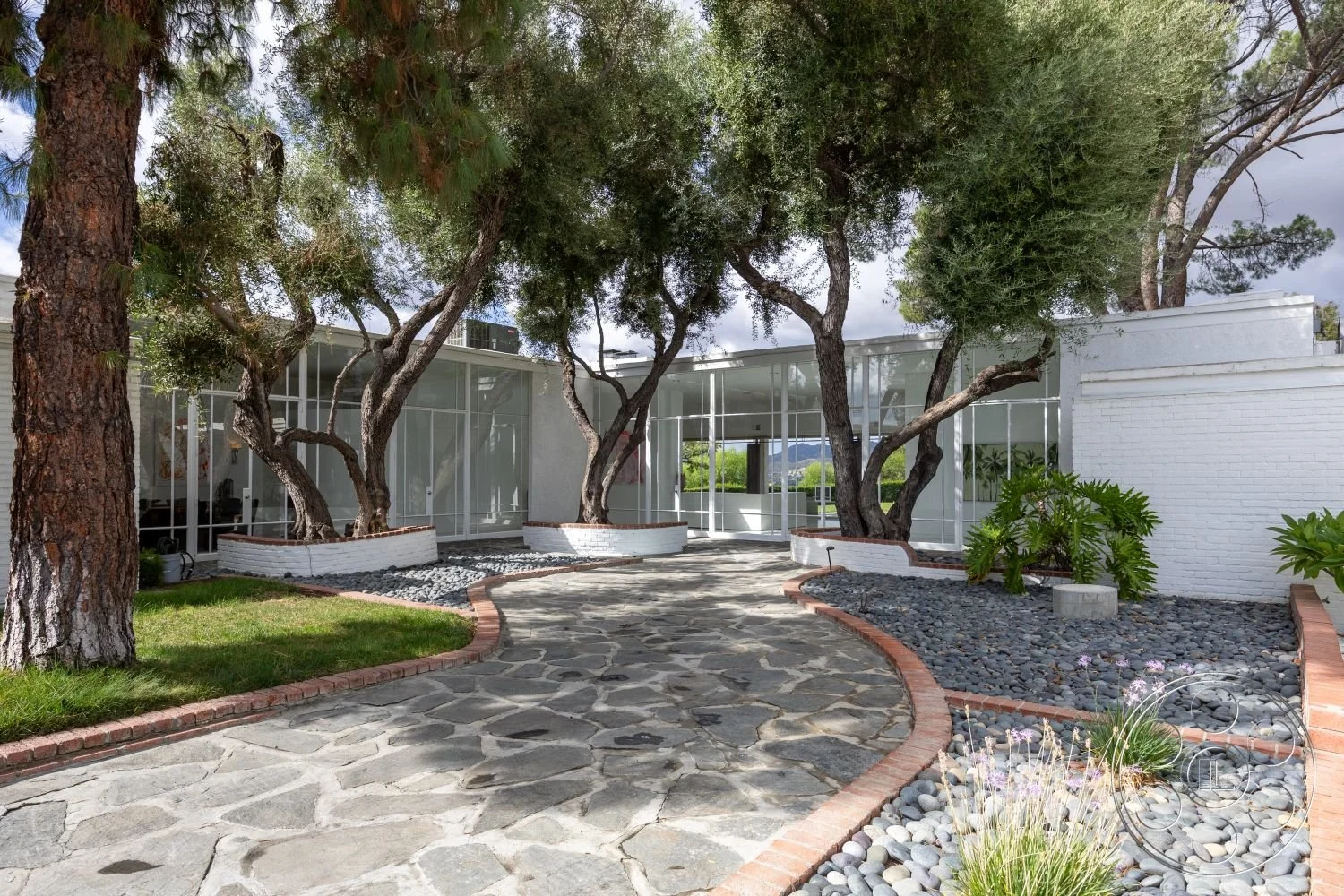 sinatra-house-5.jpg