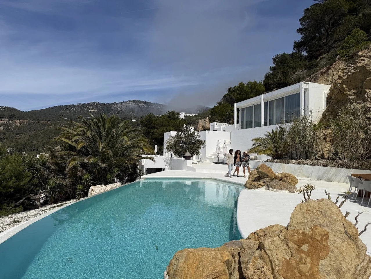 lovely-productions-ibiza-locations-locations-white-villa-es-cubells-seaview7.JPG
