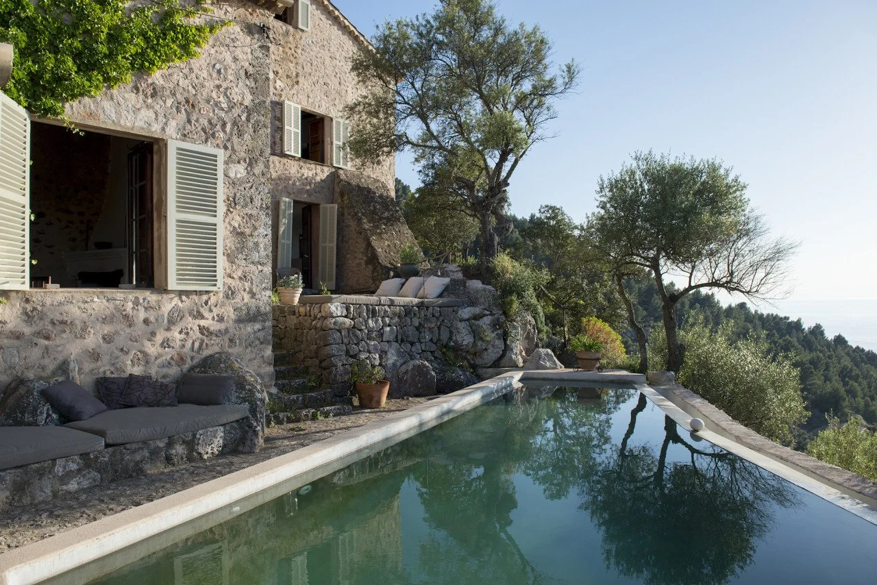 lovely-locations-mallorca-rental-finca-shoot-pool14 (1).jpg