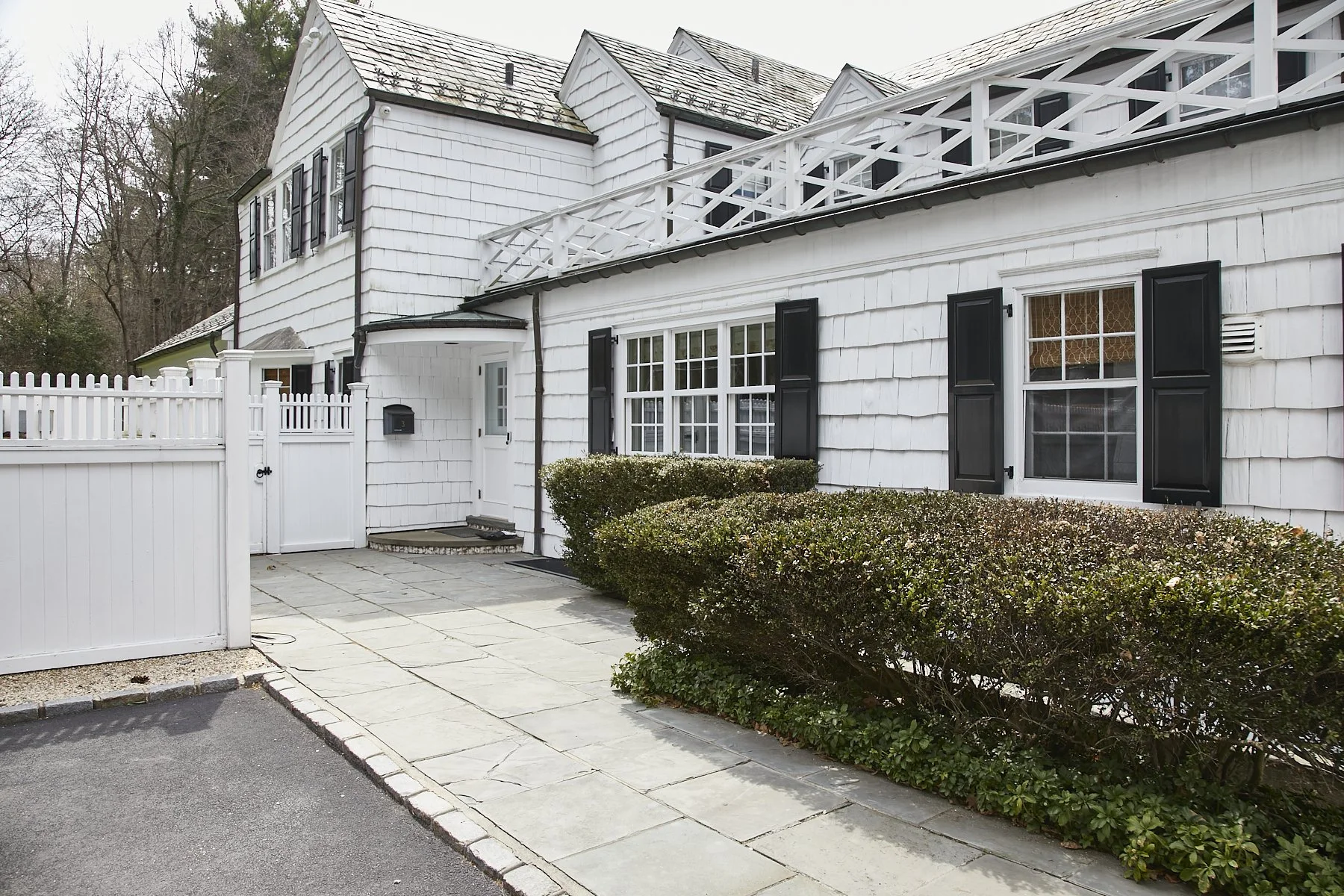 3 MEADOW SPRING LANE - GLEN COVE_157.jpg