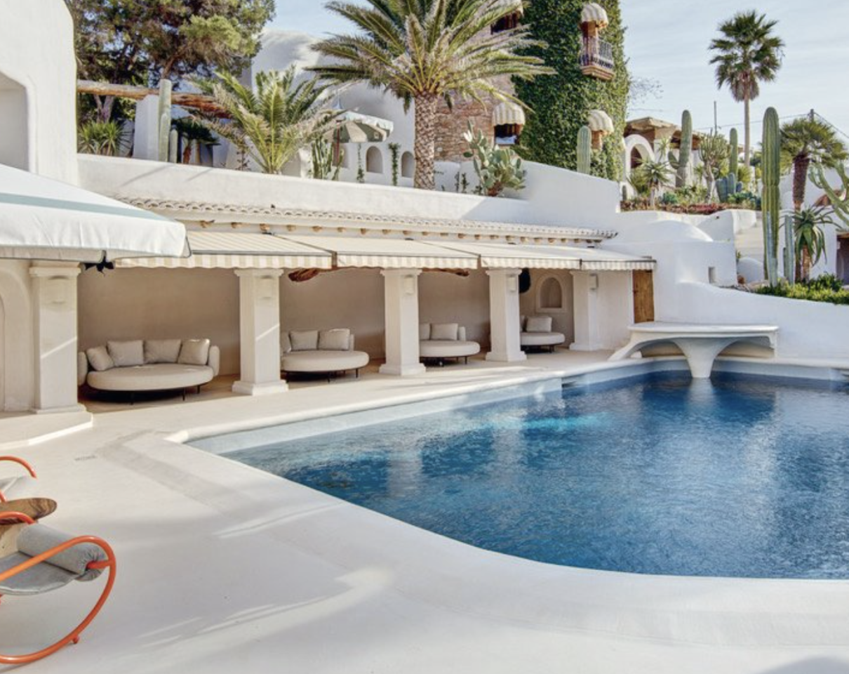 lovely-ibiza-location-ibiza-villa-deli-xarraca14.png