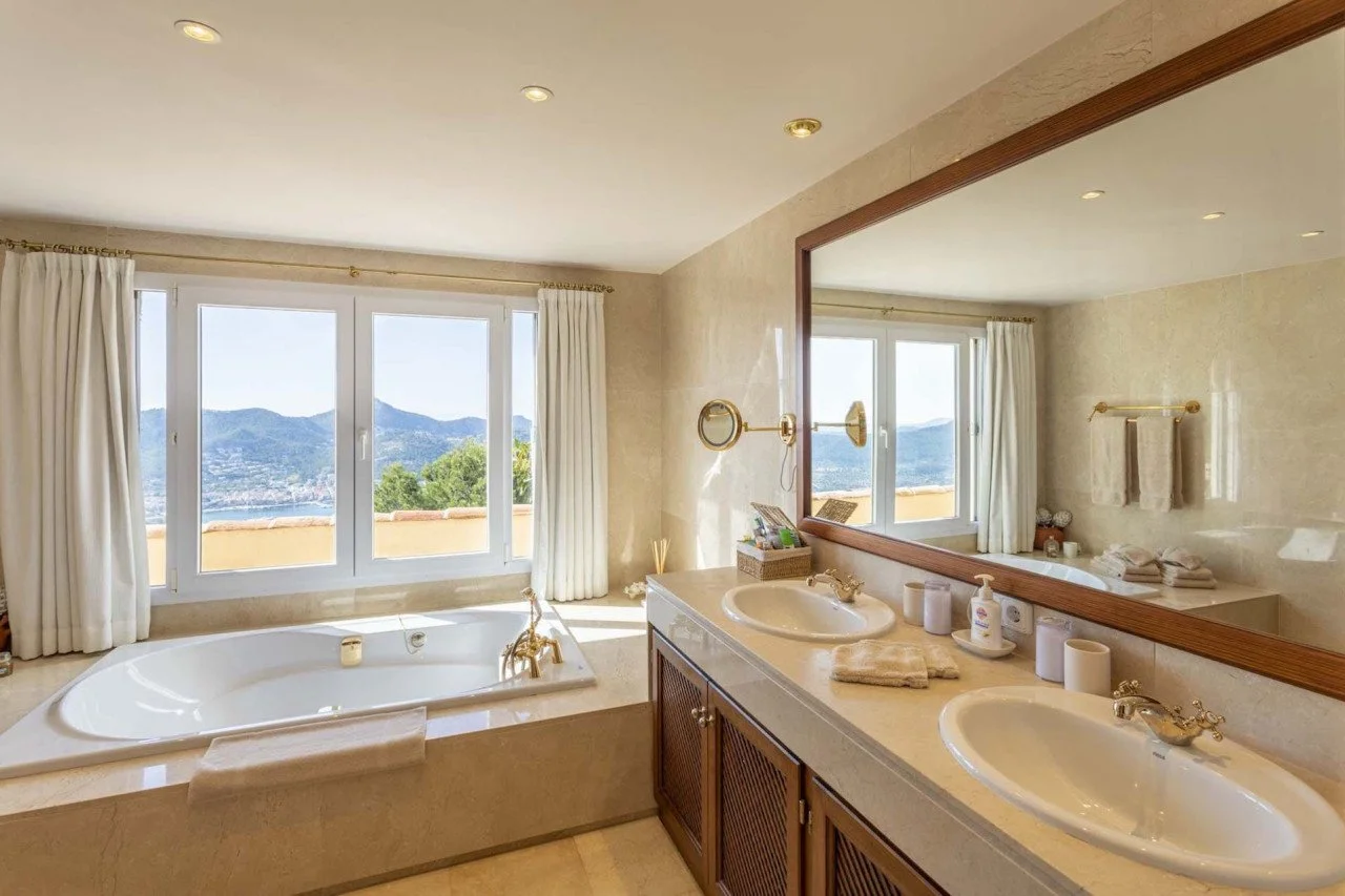 lovely-productions-locations-rental-film-shoot-mallorca-villa-luxury25.jpg