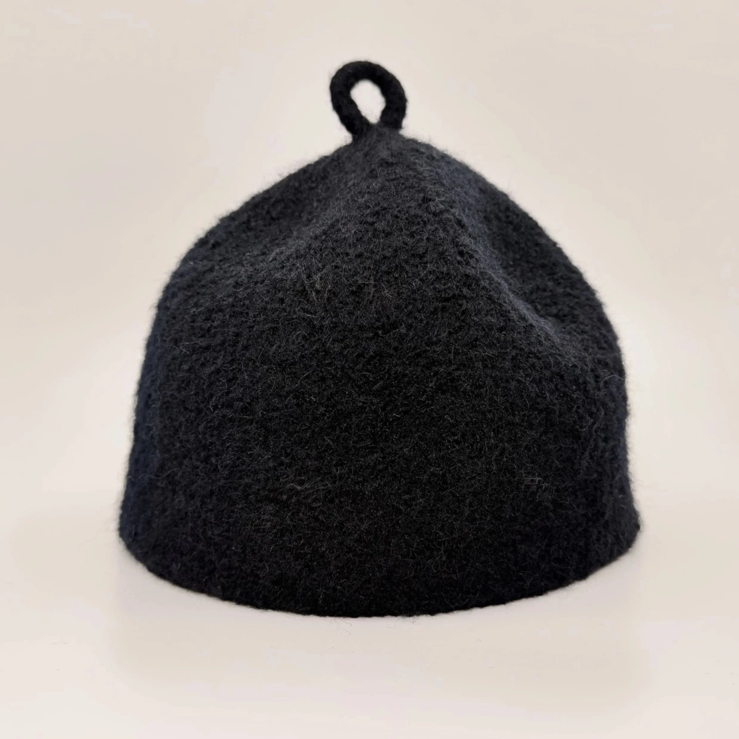 bondon-sauna-hat-wool-jet-black-front.jpg