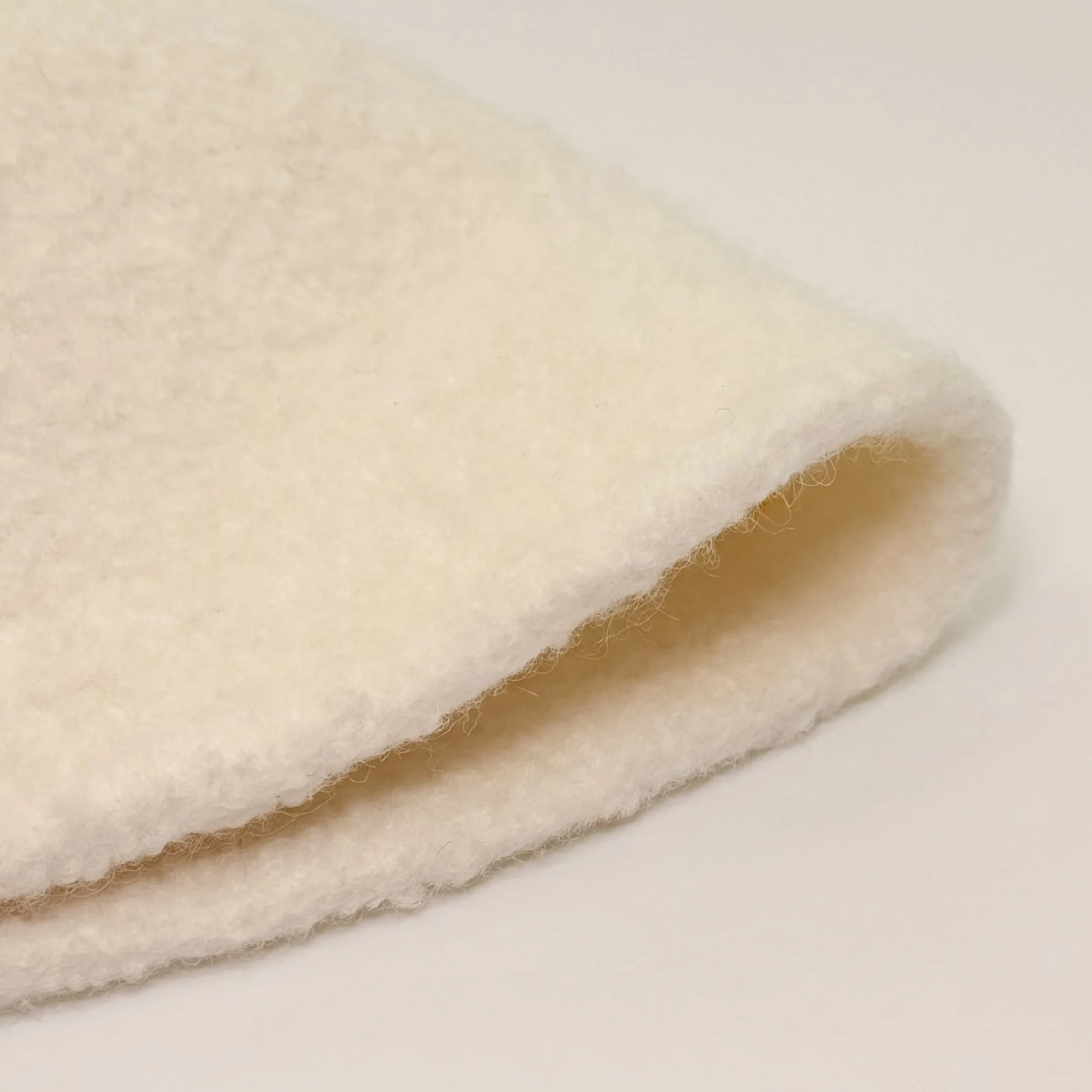 Bondon seamless wool sauna hat in Buff Cream, detail view