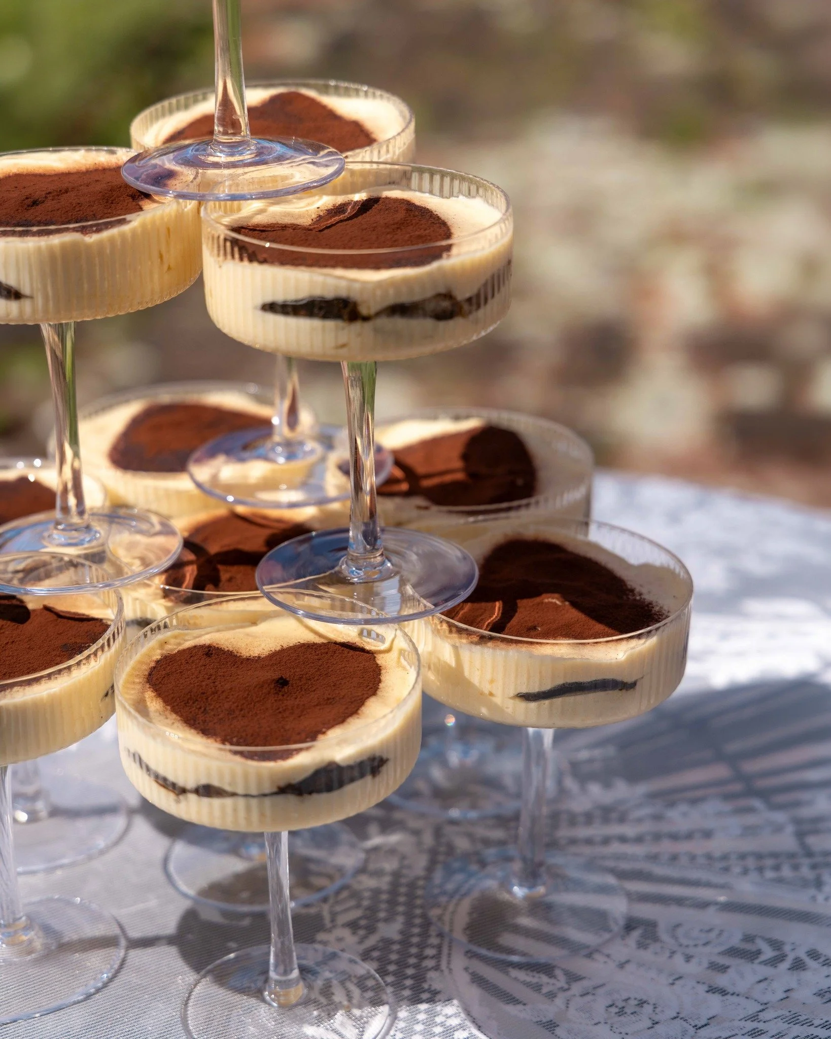 Tiramisu, but make it wedding-worthy. 🤎

Because your wedding dessert deserves a little main character energy too.

@bevegepaula 
@davidle_nz 
@_nevemckay
@stemgreytown 
@rose_and_smith 
@paperdarlingnz 
@sonyalpha.anz
